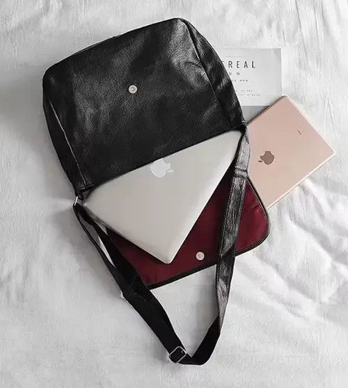 Japanese Brand Fashion 90s pu leather crossbody messenger bag vintage Size ONE SIZE - 4 Thumbnail