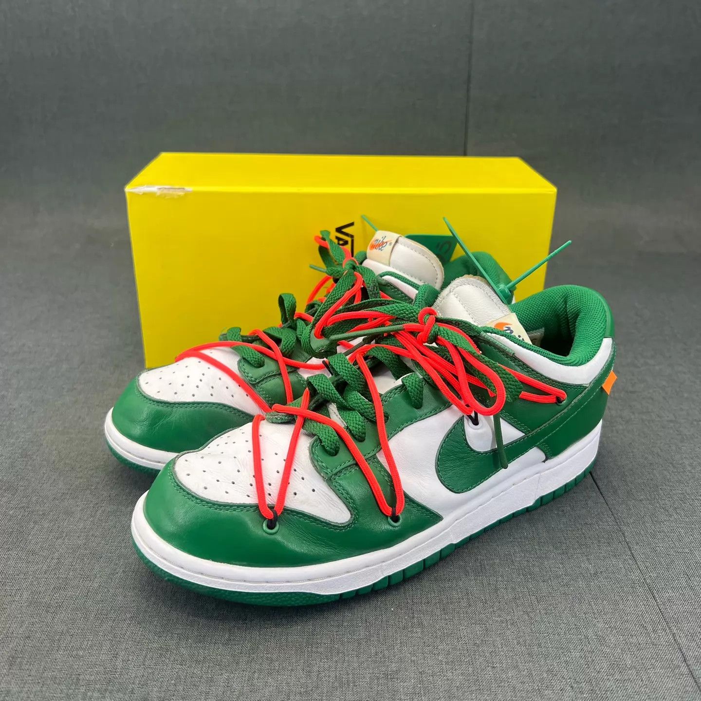 Off-White Off-White x Nike Dunk White Green Size 45 New With Box Size US 12 / EU 45 - 1 Thumbnail