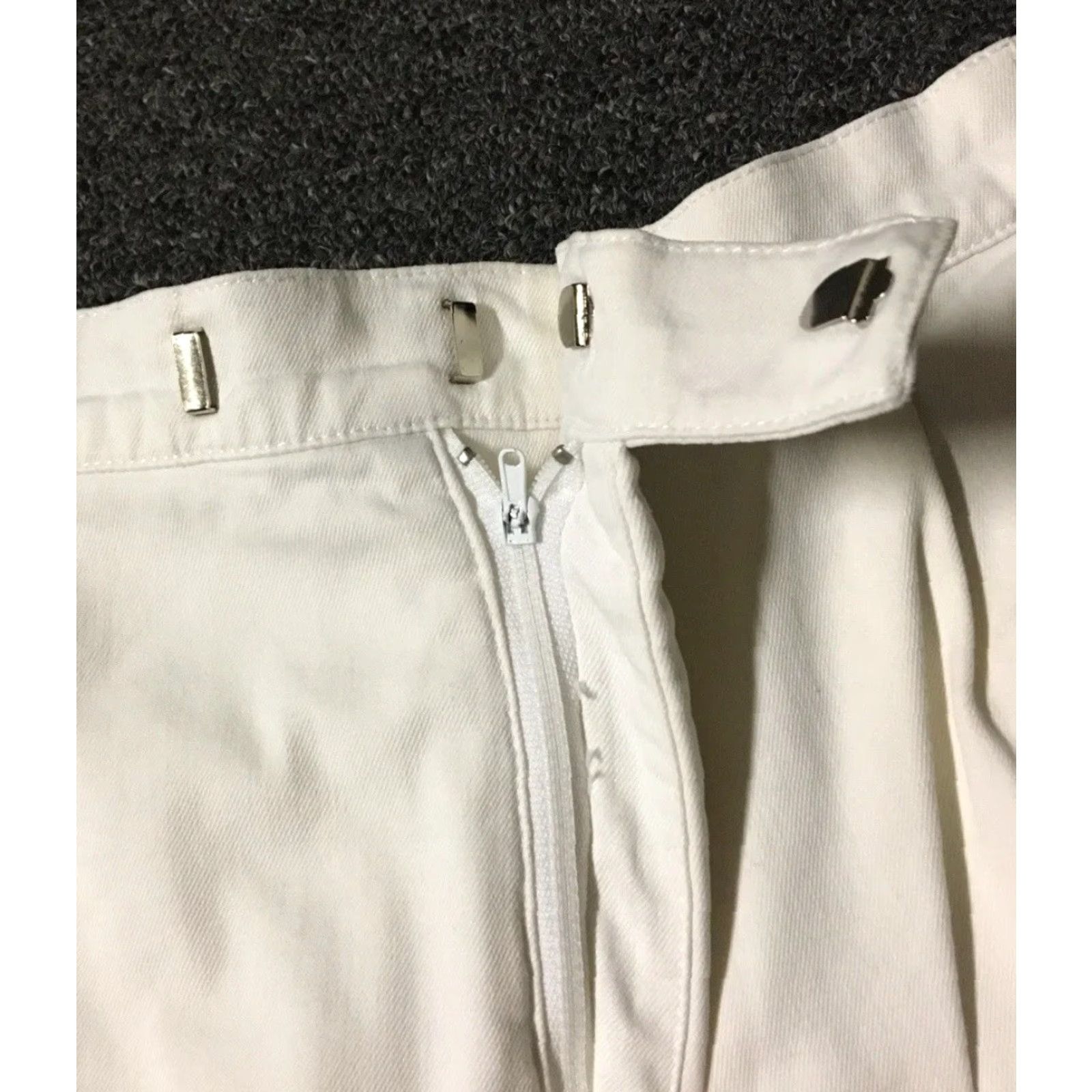 Adidas Vtg Adidas Tennis Shorts 34 White Bermuda 80s 90s Retro Trefoil Beach Casual Mens Size US 34 / EU 50 - 4 Thumbnail