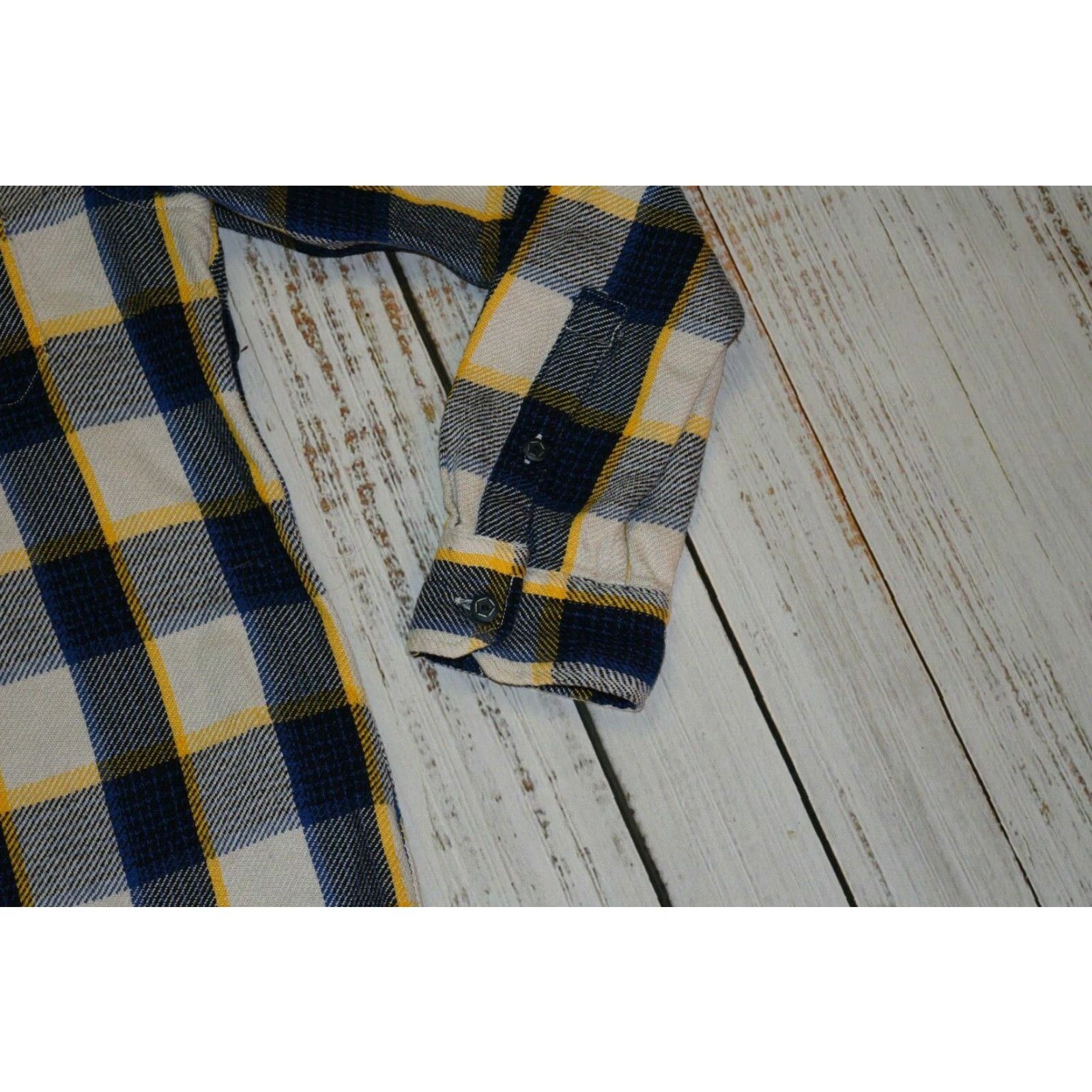 Levi's Levi's Button-Front Shirt Mens Plaid Long Sleeve Size M Blue White Yellow 100% Cotton Collared button-up Vintage: No Size US M / EU 48-50 / 2 - 2 Thumbnail