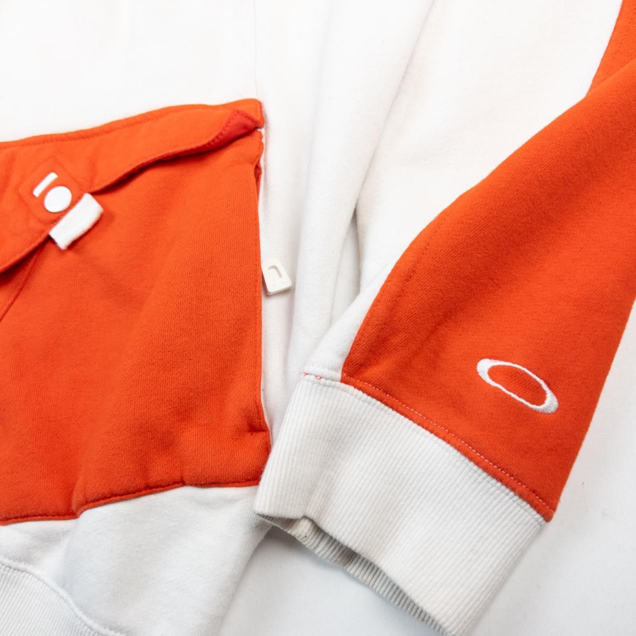 Oakley Vintage Oakley Multi Pocket Zip Up Hoodie Size XL Size US XL / EU 56 / 4 - 7 Thumbnail