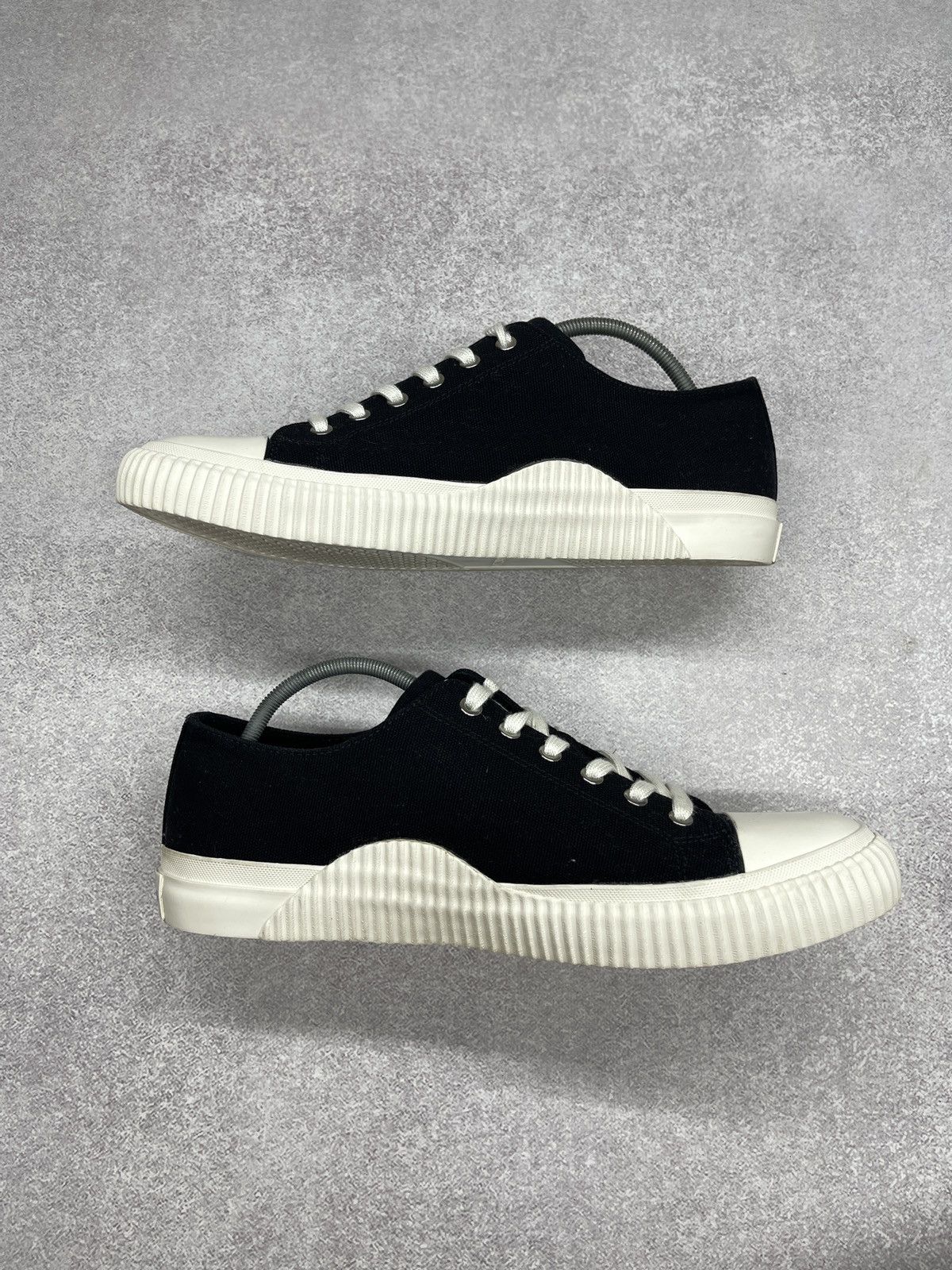 Calvin Klein Mens Calvin Klein Jeans Idol Low Sneakers Black/White Size US 11.5 / EU 44-45 - 4 Thumbnail
