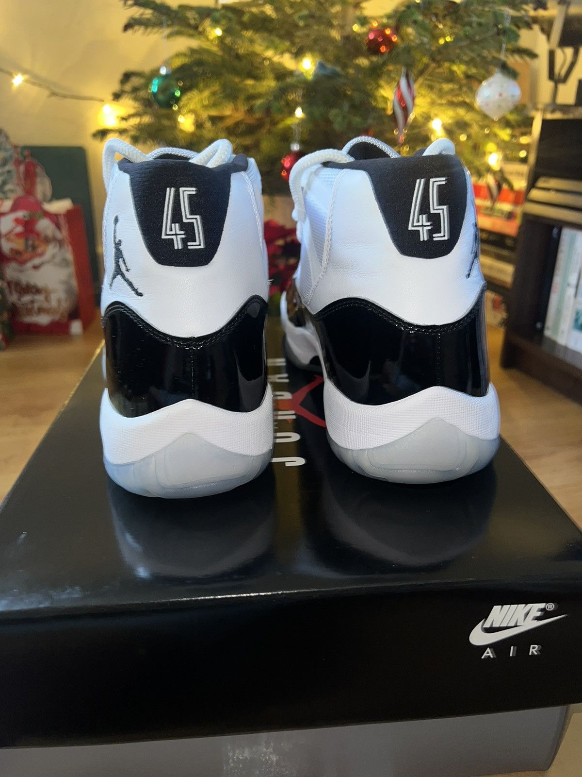 Jordan Brand Air Jordan 11 Concord 2018 Men’s UK Size 9.5 Size US 10.5 / EU 43-44 - 4 Thumbnail