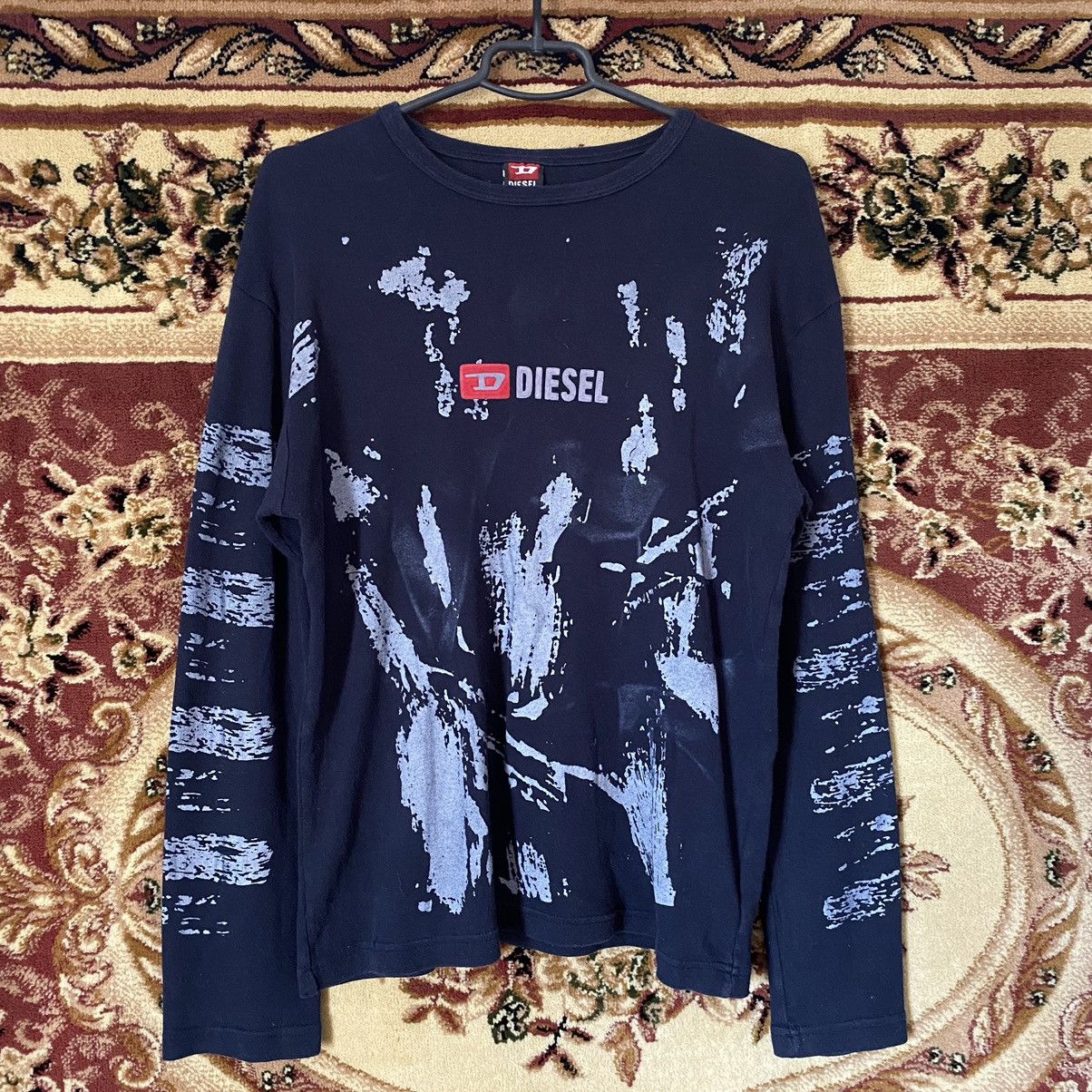 Diesel × Vintage Rare Vintage Diesel Long Sleeve Tee Centre Logo Y2K style Size US L / EU 52-54 / 3 - 1 Thumbnail