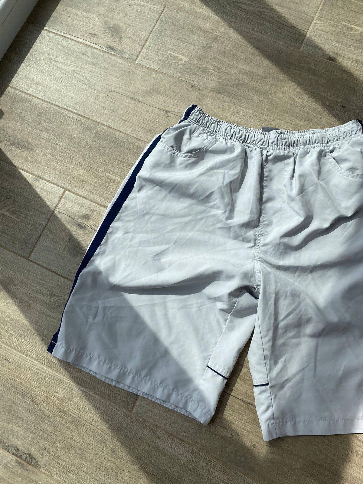 Nike Nike Vintage Nylon Shorts Size US 34 / EU 50 - 3 Thumbnail