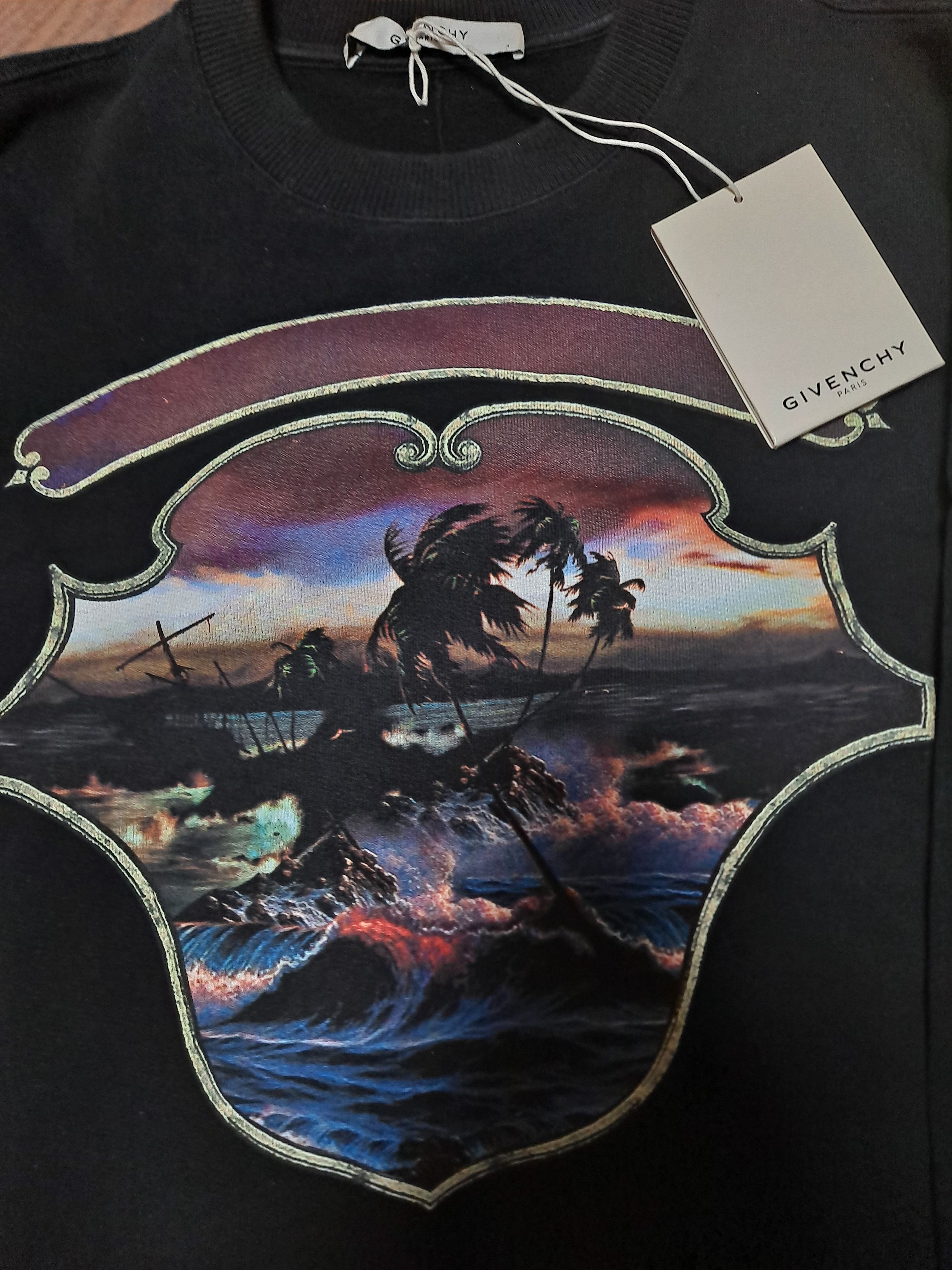 Givenchy NWT GIVENCHY SWEATSHIRT Size US XS / EU 42 / 0 - 4 Thumbnail