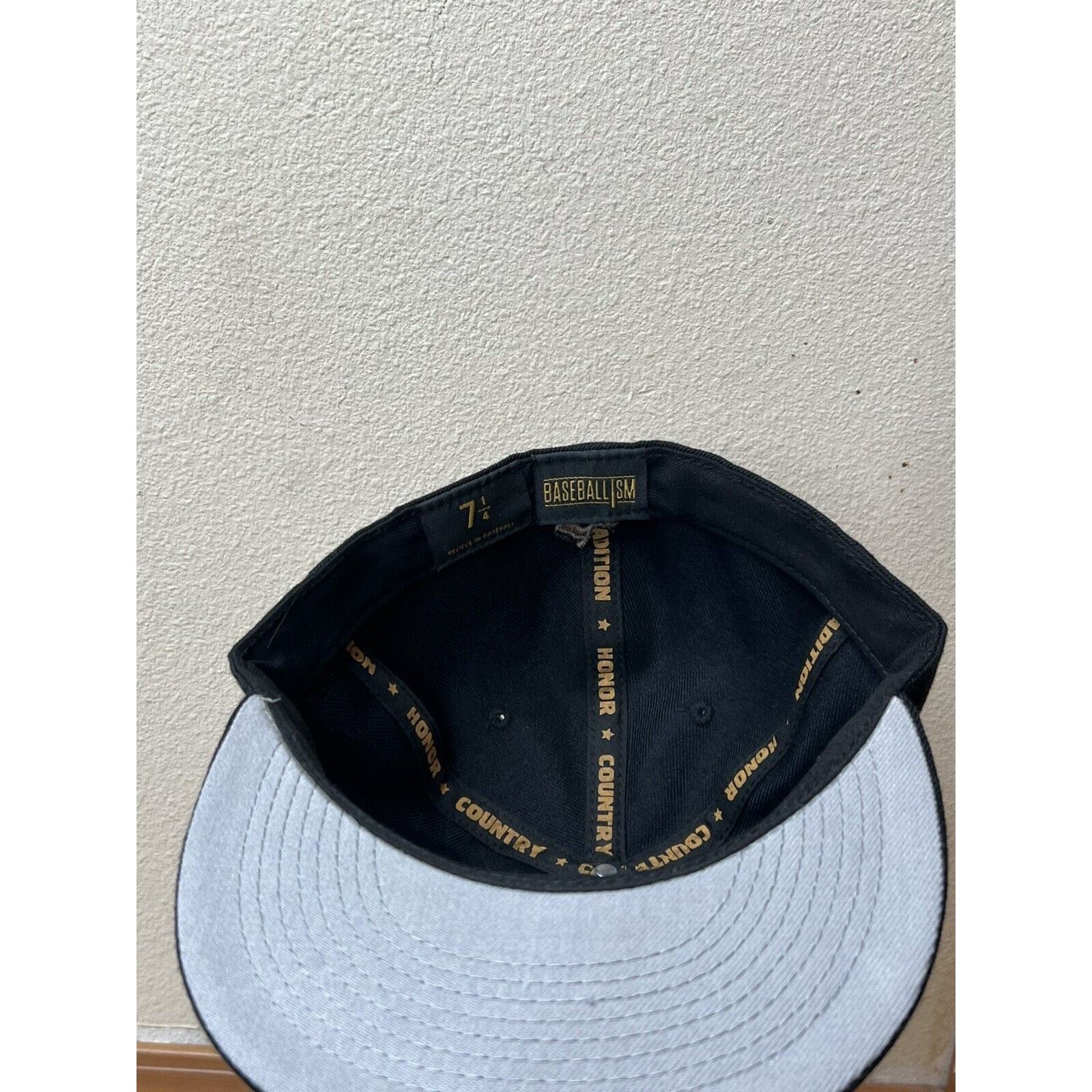 Other Baseballism Drooling Dog Baseball Fitted Hat Size 7 1/4 Size ONE SIZE - 3 Thumbnail