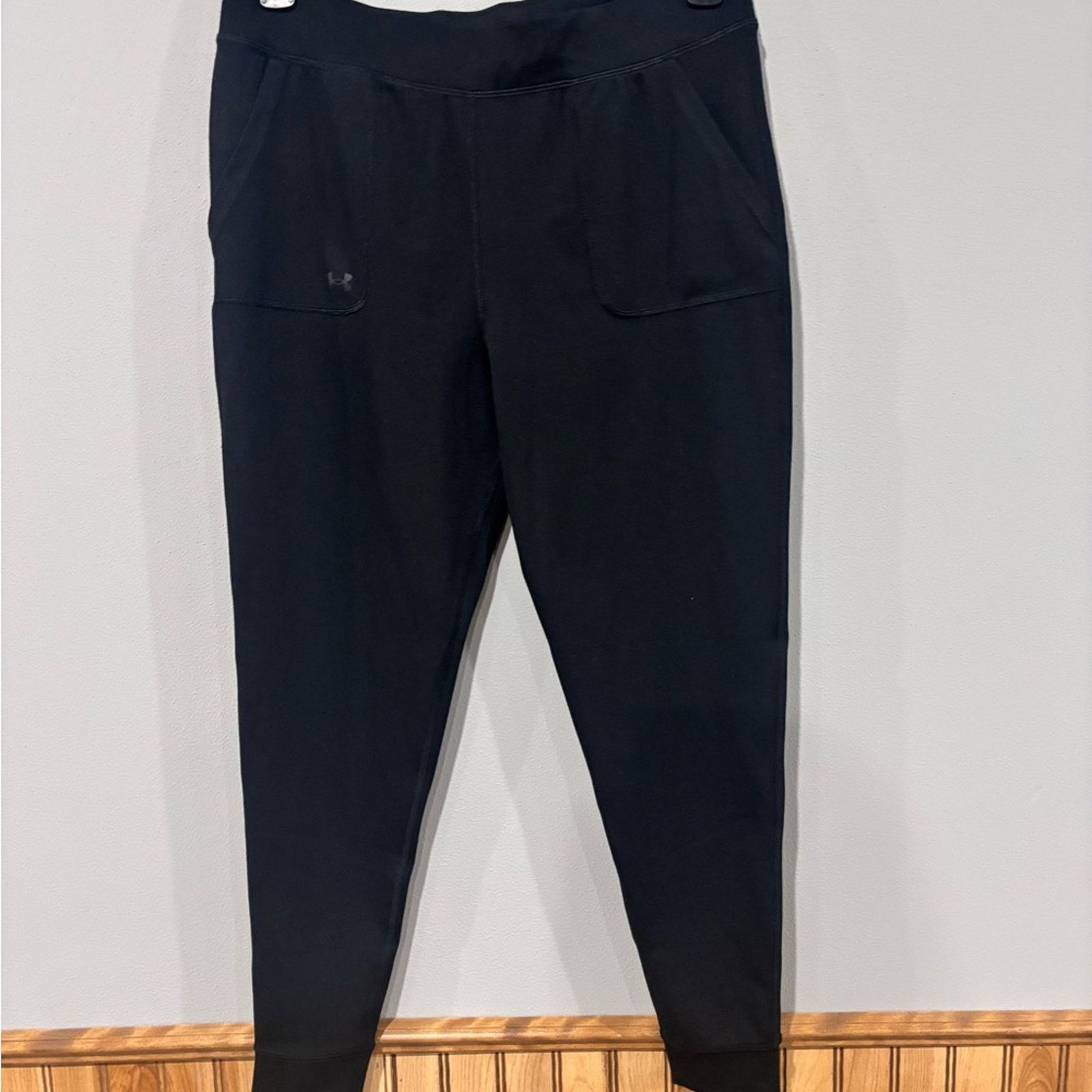 Under Armour Under Armour Black Fitted Joggers Size 24" / US 00 / IT 34 - 1 Thumbnail