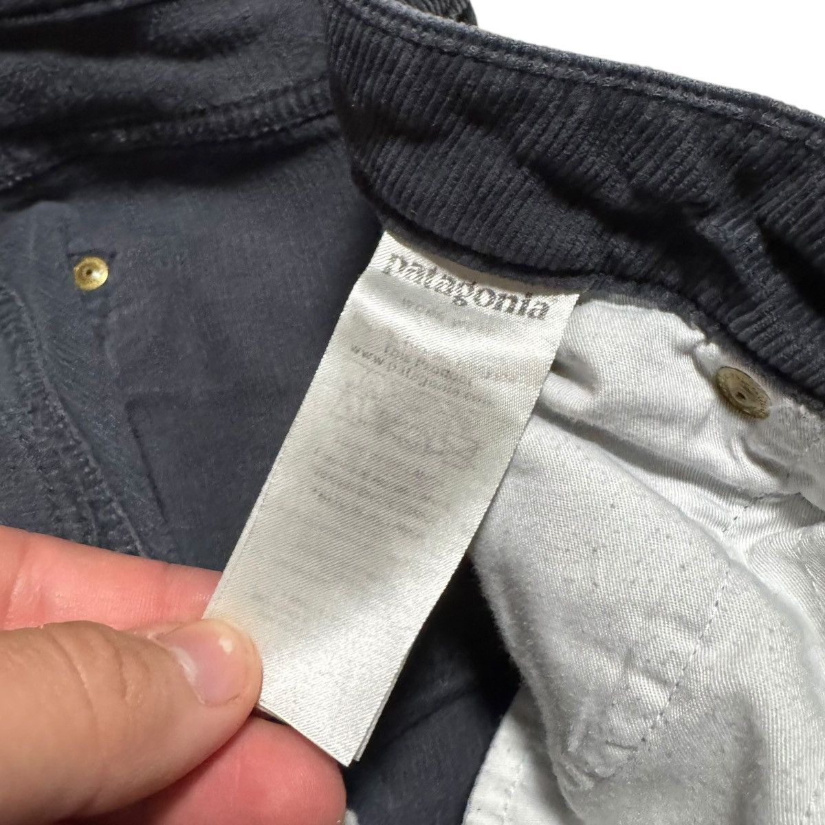 Patagonia Patagonia Organic Cotton Skinny Corduroy Pants Women's 28x30 Size 28" / US 6 / IT 42 - 6 Thumbnail