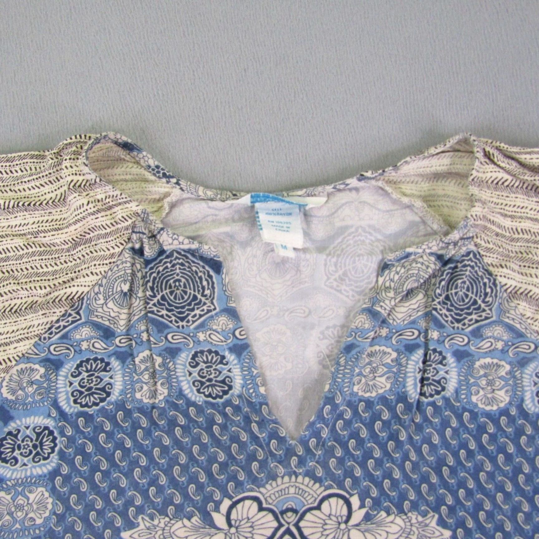 Vintage VINTAGE Sundance Shirt Womens M Blue Beige Paisley Floral Boho Blouse Short Sleeve V-Neck Pullover Relaxed Fit Ladies M Size M / US 6-8 / IT 42-44 - 2 Thumbnail