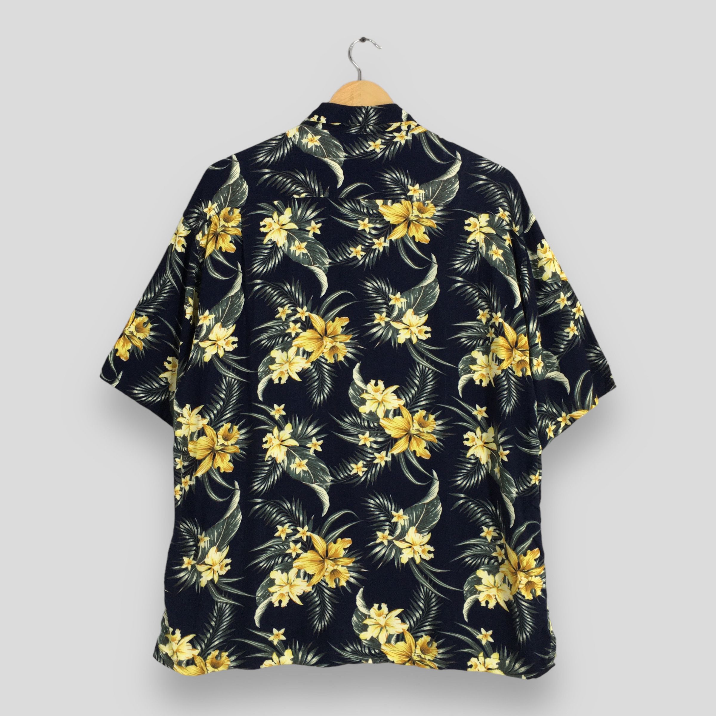 Other Vintage Hawaiian Flower Rayon Aloha Shirt XLarge Size US XL / EU 56 / 4 - 7 Thumbnail