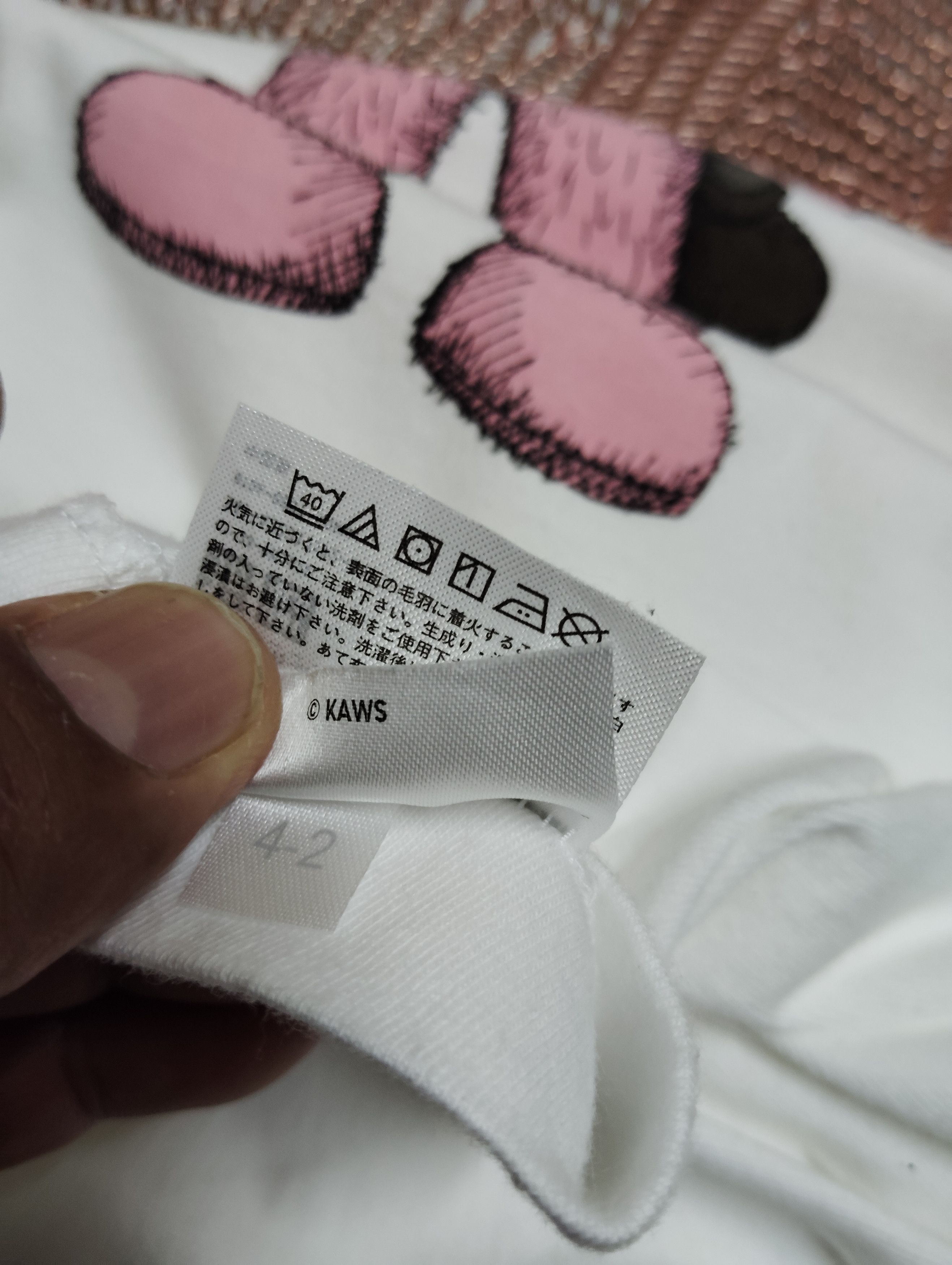 Japanese Brand × Kaws KAWS x UNIQLO PRINTED T-SHIRT Size US L / EU 52-54 / 3 - 6 Thumbnail