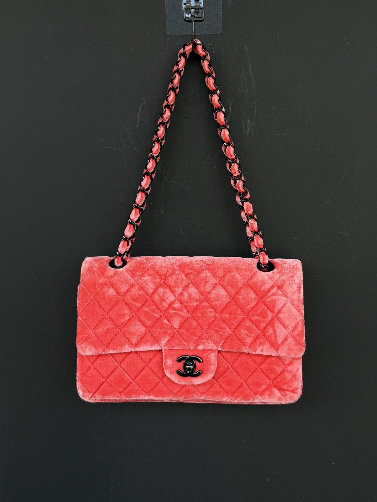 Chanel Chanel - 2014 - Pink Velvet Medium Double Flap Shoulder Bag Size ONE SIZE - 1 Thumbnail