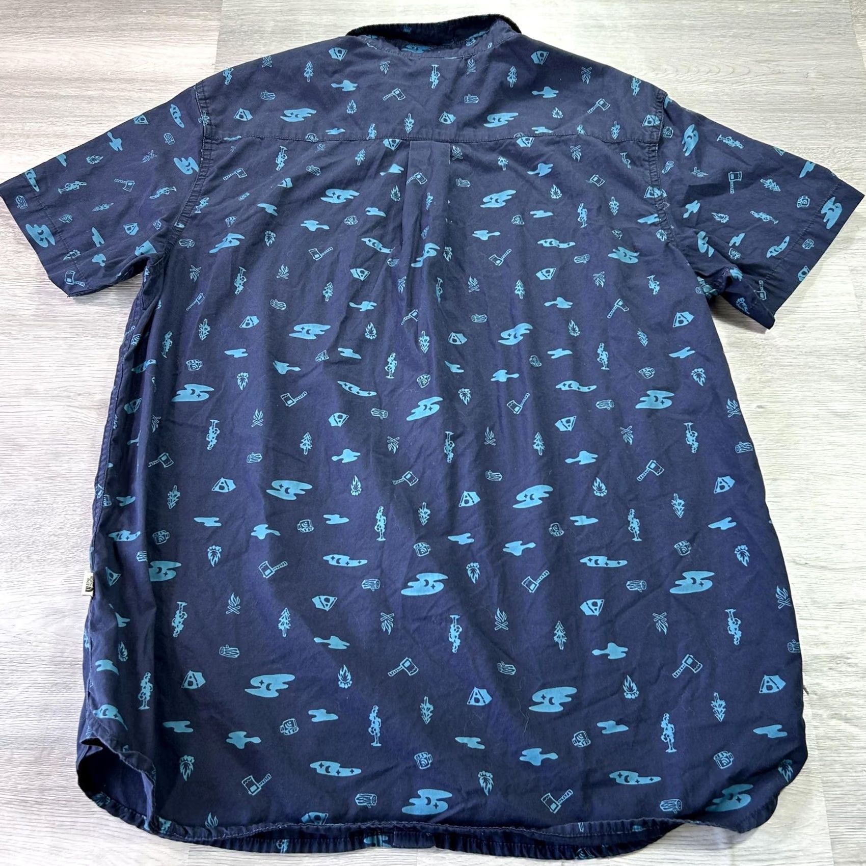 The North Face The North Face Shirt Mens Large Blue Camping Short Sleeve Button Up Outdoor Size US L / EU 52-54 / 3 - 2 Thumbnail