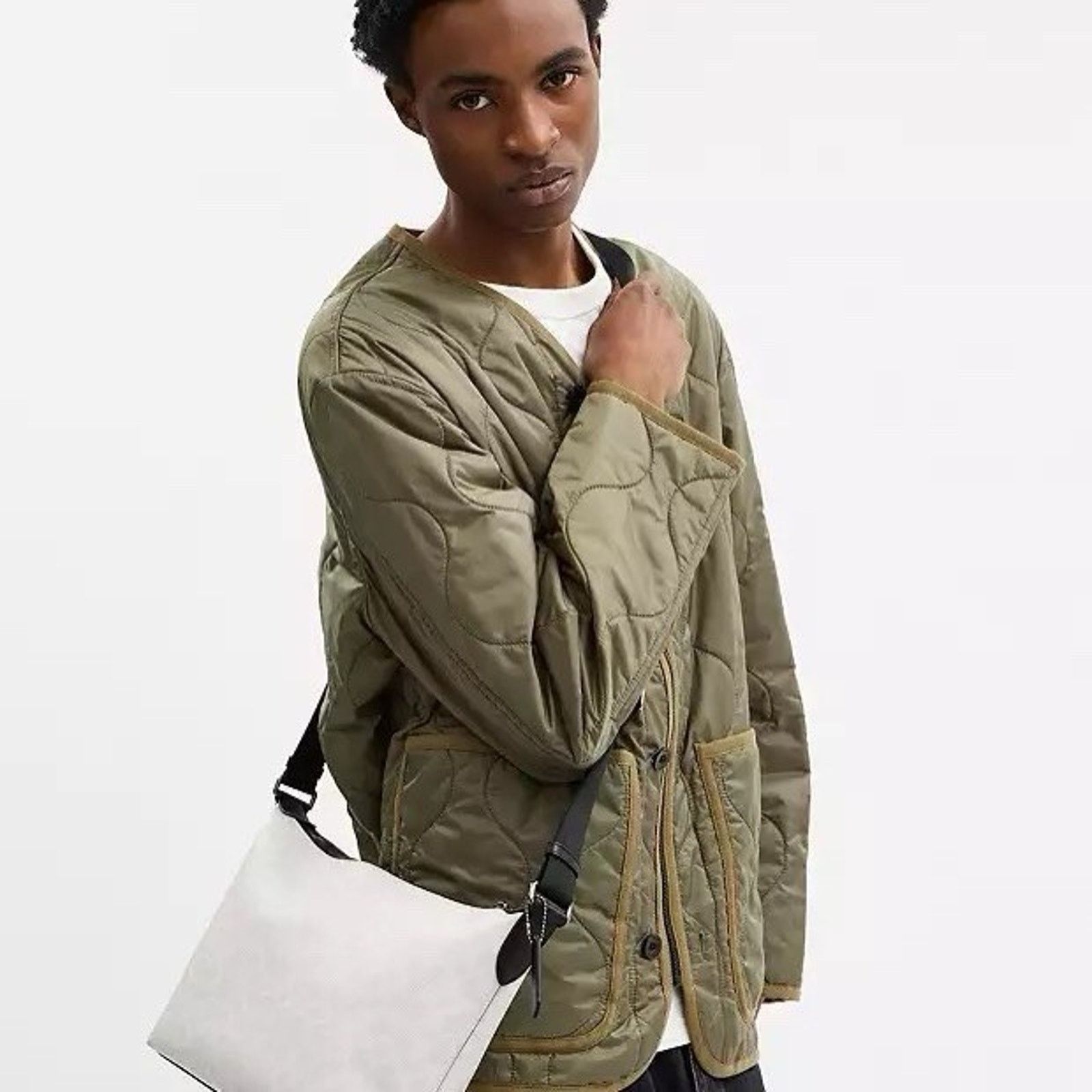Coach NWT COACH Finn Crossbody Bag CAJ91 Gunmetal/Chalk/Black Size ONE SIZE - 11 Thumbnail
