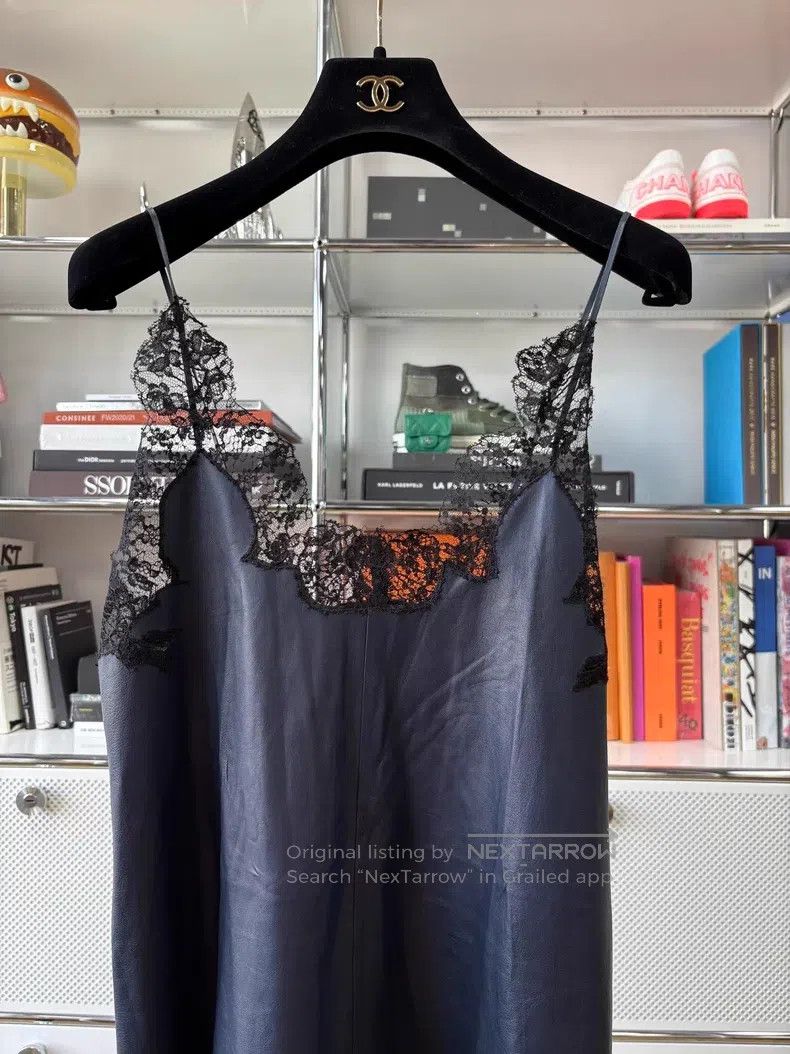 Dior Dior Black lace suspender skirt Size XS / US 0-2 / IT 36-38 - 2 Thumbnail
