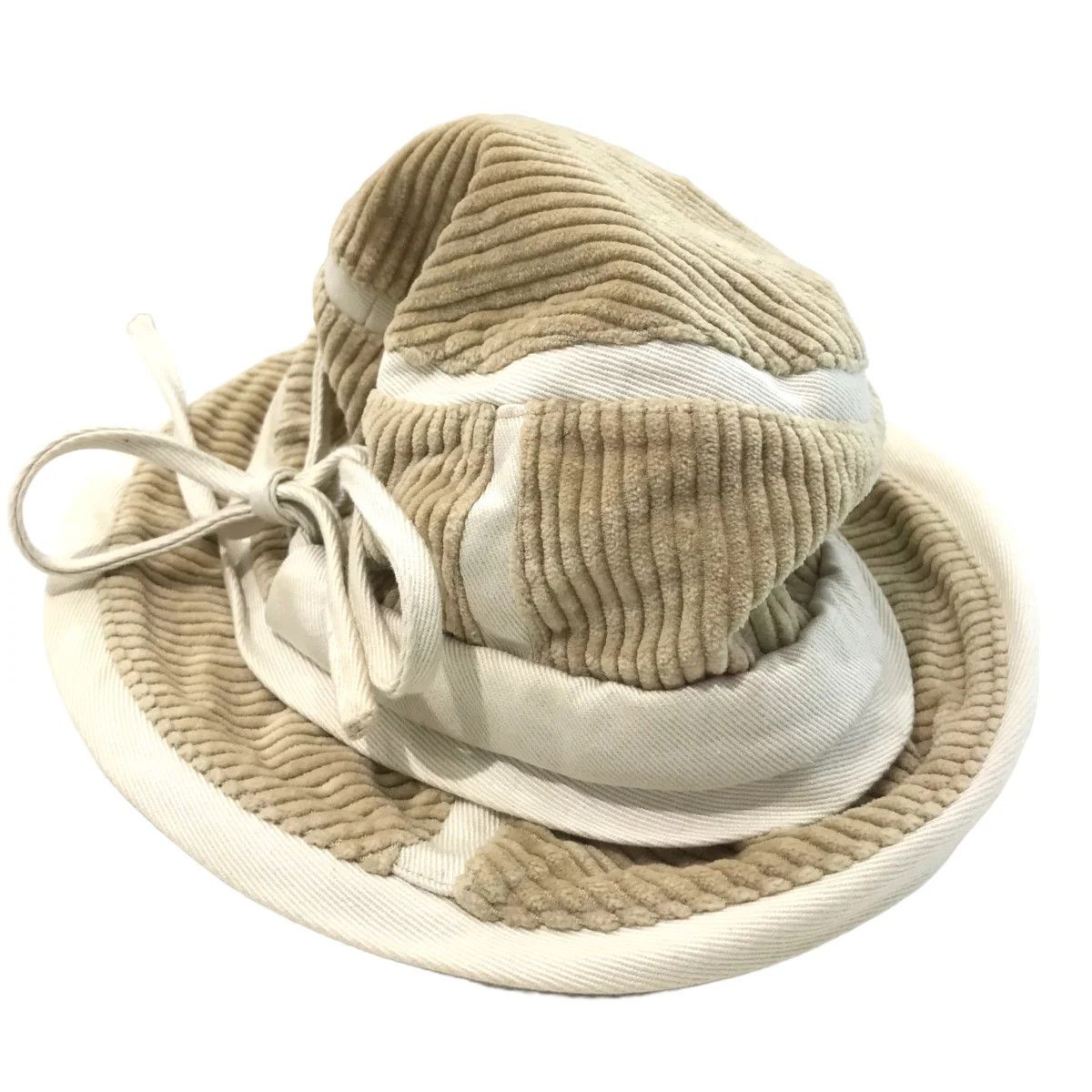 Jacquemus Metal Plated Logo Corduroy Bucket Hat Size ONE SIZE - 3 Thumbnail