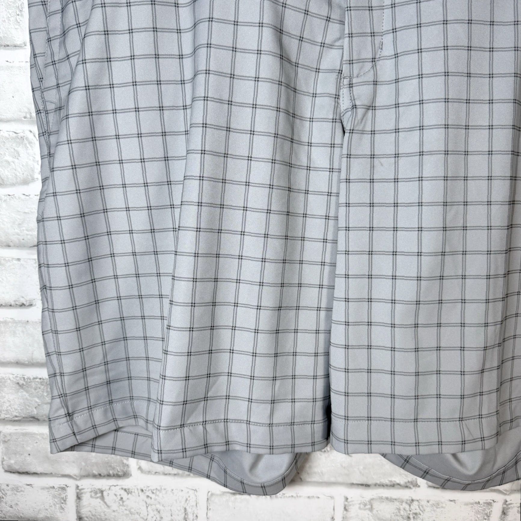 Nike Nike Dri-Fit Golf Shorts Mens Size 42 Gray Athletic Casual 42 Mens Men Shorts Regular Size US 42 / EU 58 - 3 Thumbnail