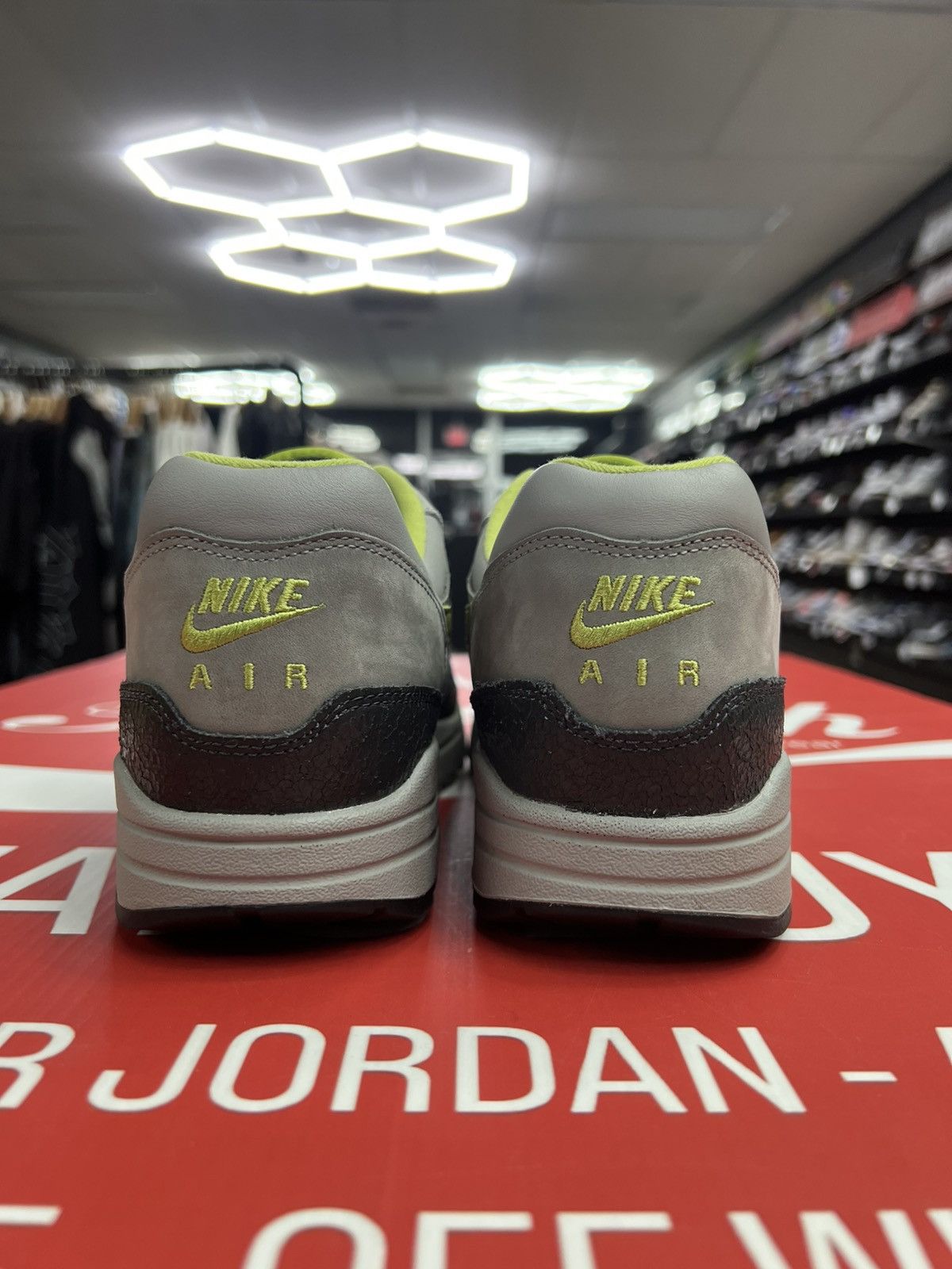 Nike Nike Air Max 1 Huf Pear Green Size 11 Size US 11 / EU 44 - 5 Thumbnail