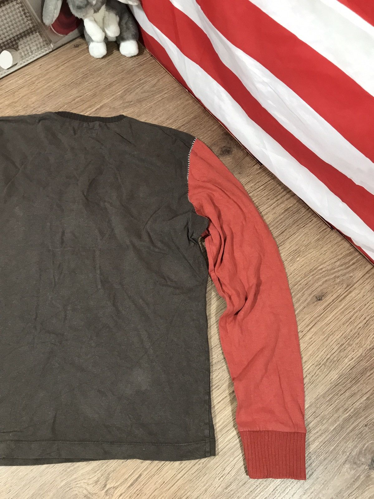 Guess Guess Vintage Sweatshirt Big Logo Size US XL / EU 56 / 4 - 10 Thumbnail