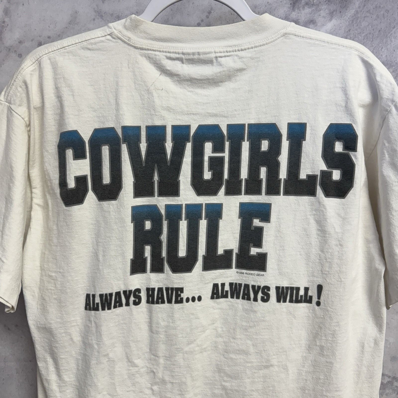 Vintage Vintage Cowgirls Rule Rodeo Gear Western T Shirt White Y2K Size US L / EU 52-54 / 3 - 1 Thumbnail