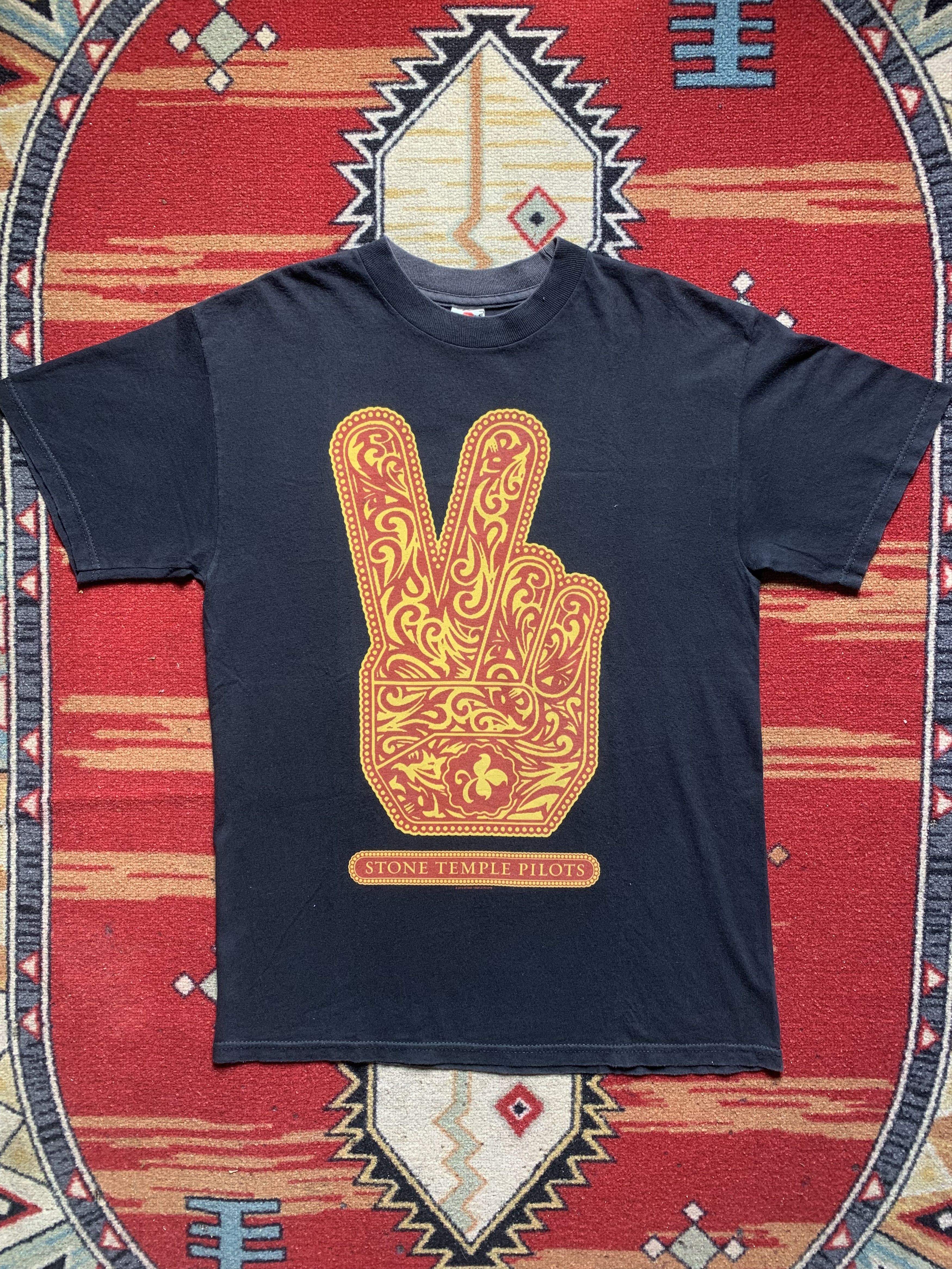 Band Tees Stone Temple Pilots Tour 2010 Size US M / EU 48-50 / 2 - 1 Thumbnail