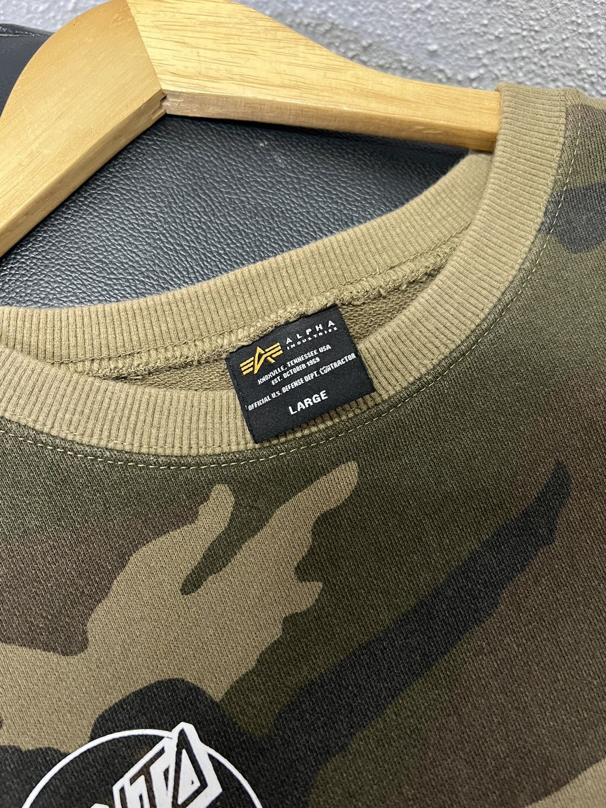 Alpha Industries × Santa Cruz Skateboards Alpha Industries x Santa Cruz Sweatshirt Size US L / EU 52-54 / 3 - 5 Thumbnail