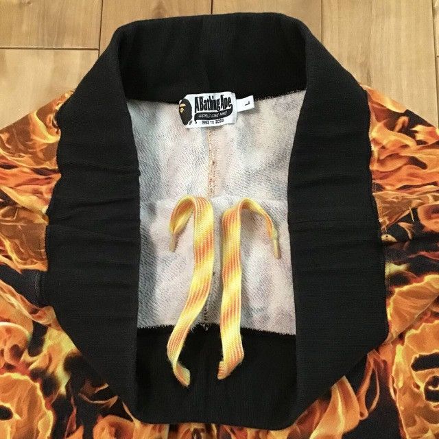 Bape BAPE flame sweat shorts a bathing ape Fire ★size L Size US 34 / EU 50 - 4 Thumbnail