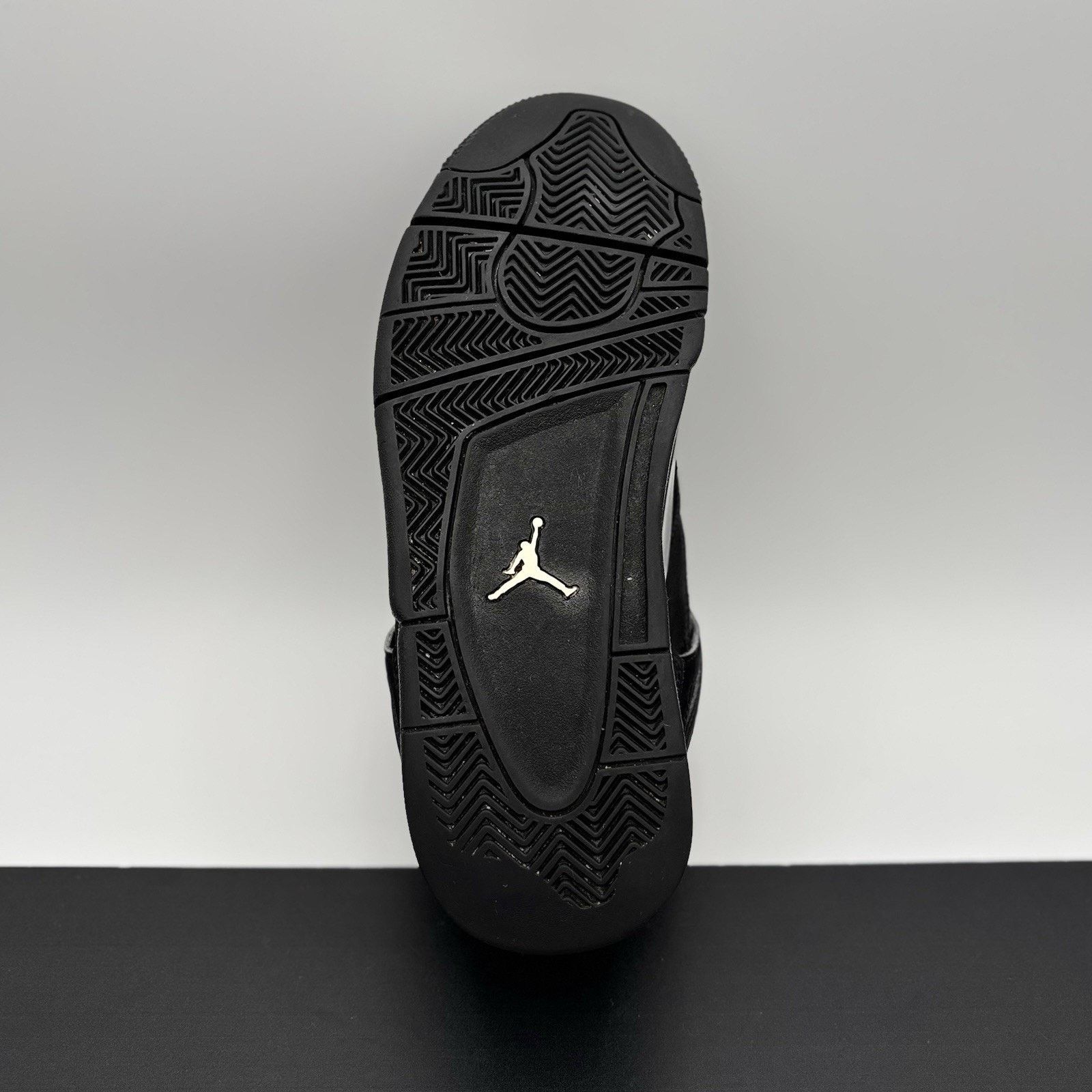Jordan Brand Size 8.5 - Jordan 4 Retro Mid Black Cat Size US 8.5 / EU 41-42 - 8 Thumbnail