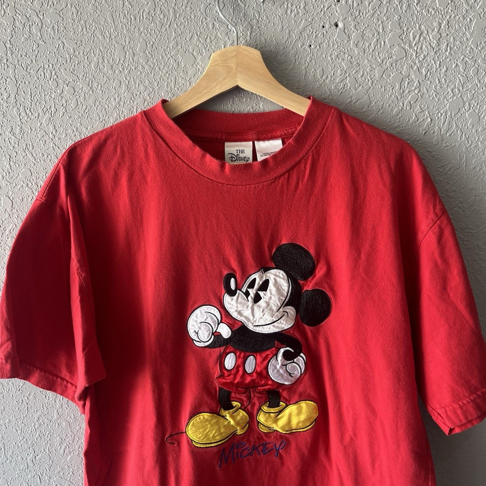 Disney Mickey Mouse Embroidered Red Disney Tshirt Men’s Large Short Size US L / EU 52-54 / 3 - 2 Thumbnail