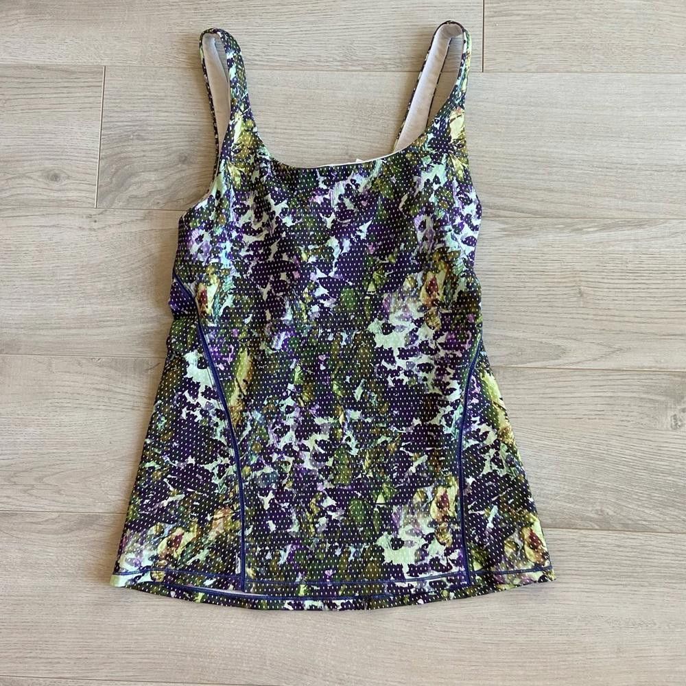 Designer Stylish Multi-Color Patterned Tank Top Size M / US 6-8 / IT 42-44 - 1 Thumbnail