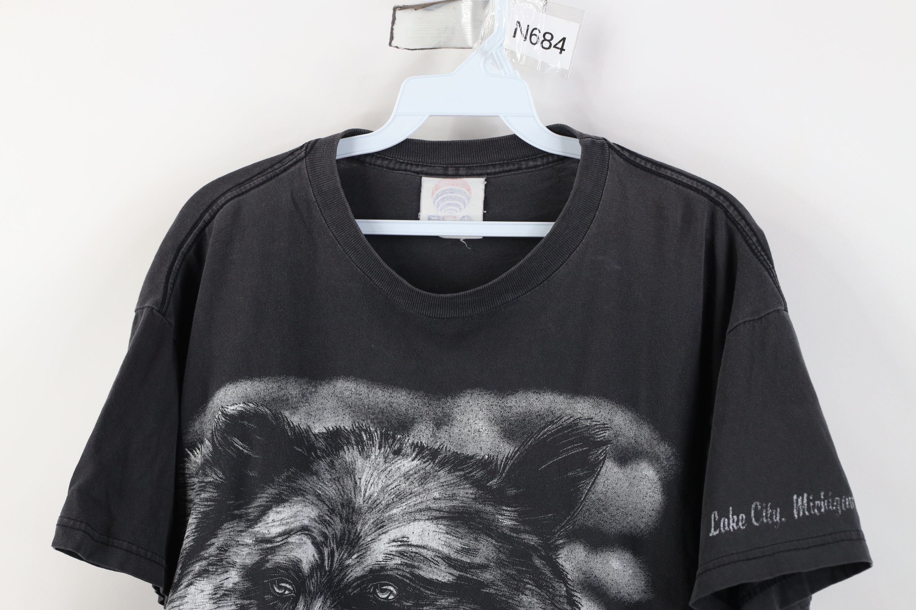 Vintage Vintage 90s Streetwear Michigan Nature T-Shirt Black Cotton Size US L / EU 52-54 / 3 - 2 Thumbnail