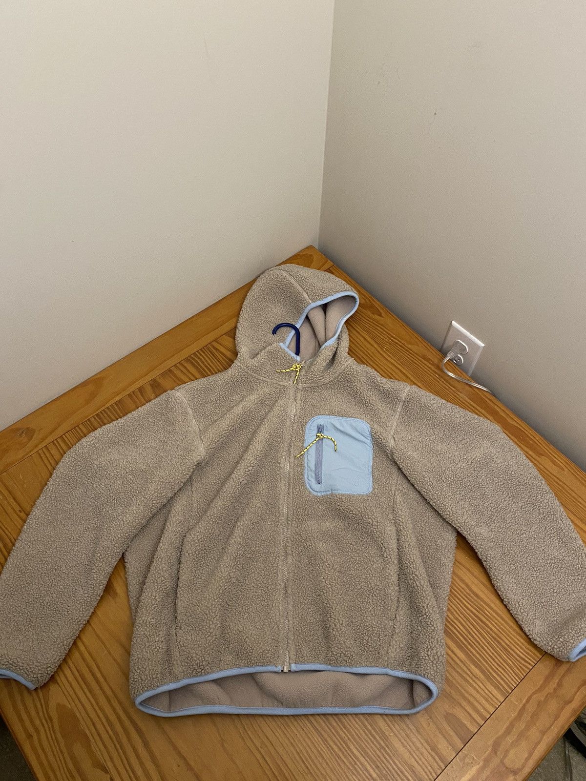 image of J W Anderson x Uniqlo Jw Anderson Fleece Lined Zipped Hoodie in Cream, Men's (Size Medium)