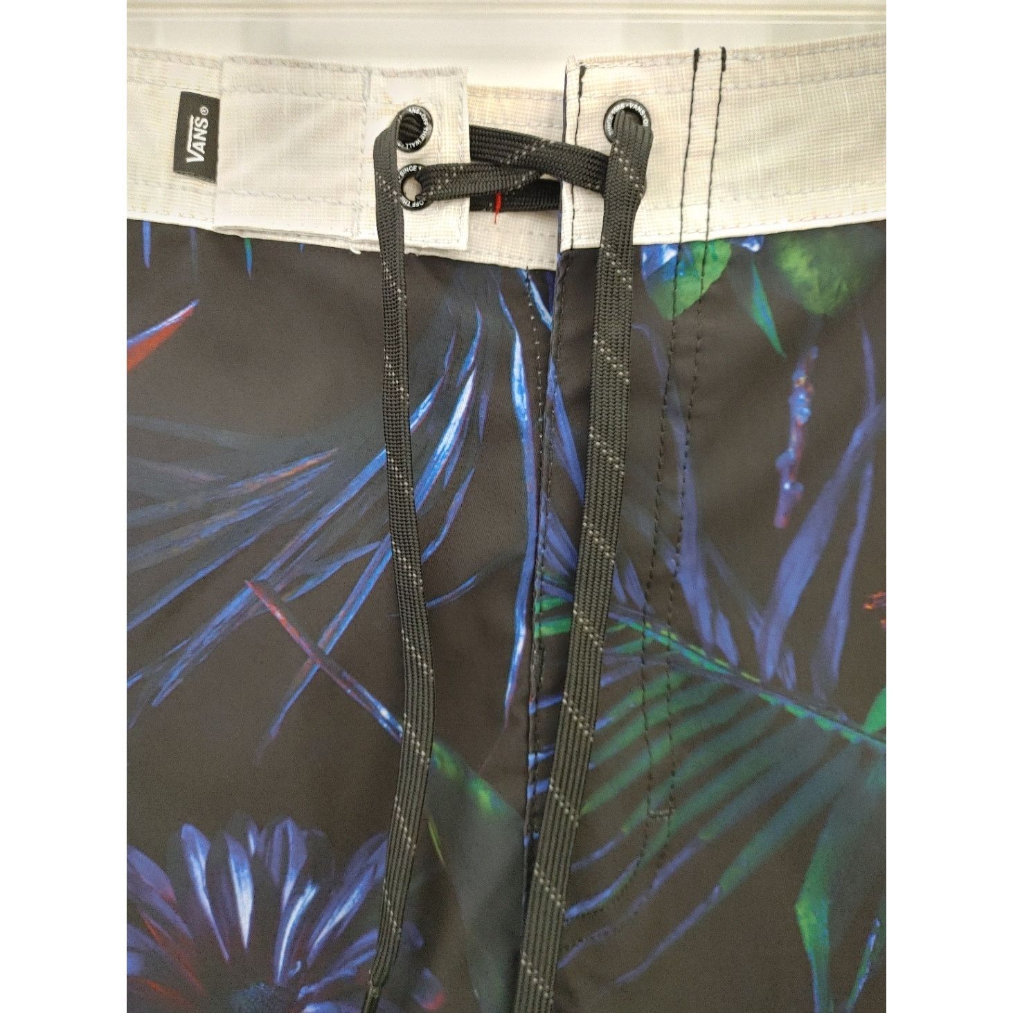 Vans VANS Men's Era Neo Jungle Board Swim Shorts Sz 36 Size US 36 / EU 52 - 4 Thumbnail
