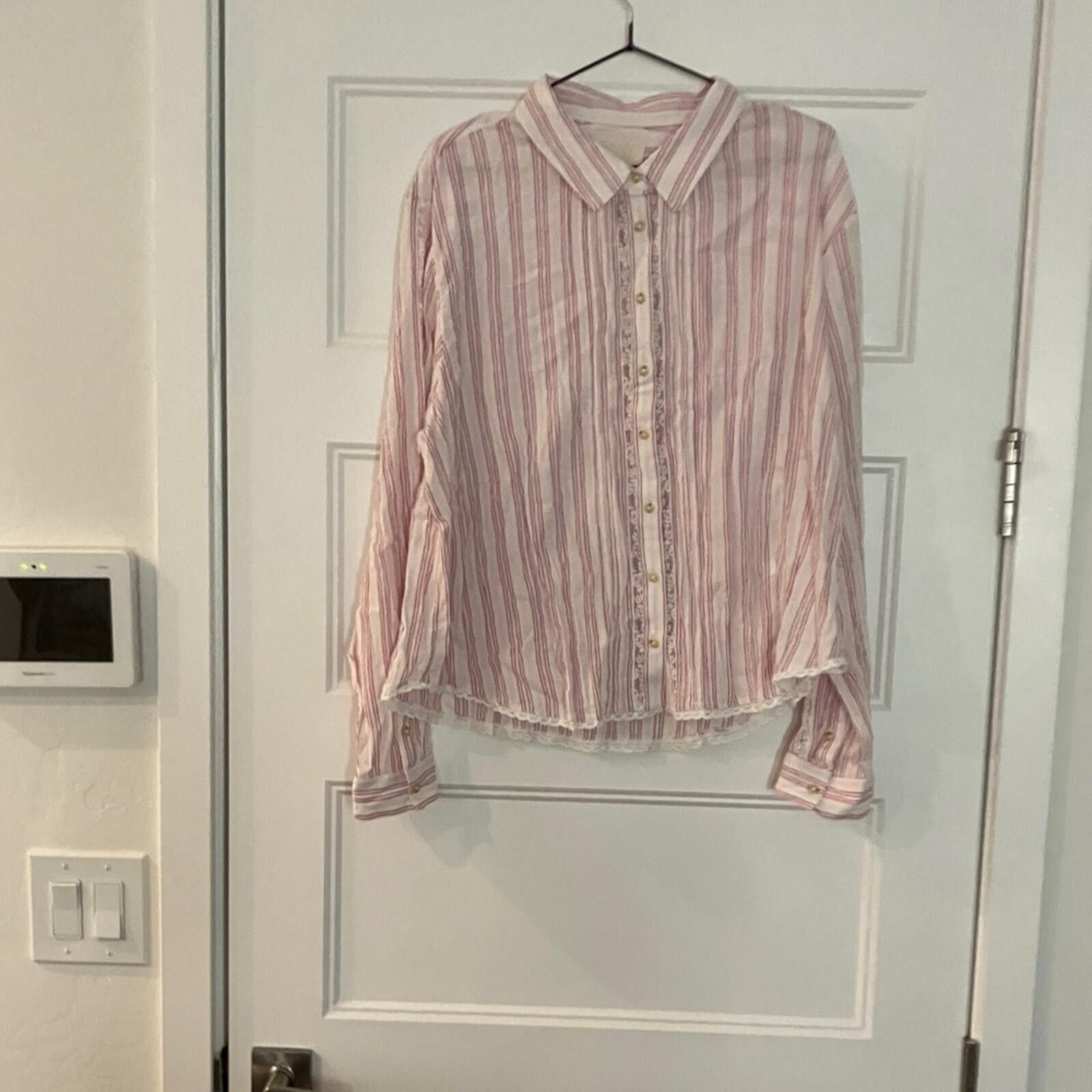 Lucky Brand NWT Lucky Brand White Tag with Red Logo Size XL / US 12-14 / IT 48-50 - 1 Thumbnail
