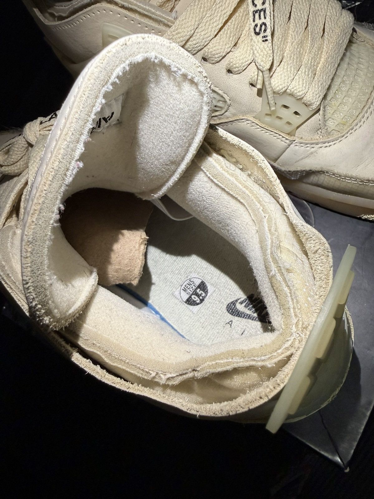 Jordan Brand × Off-White Air Jordan 4 Retro Off-White Sail Size US 9.5 / EU 42-43 - 9 Thumbnail