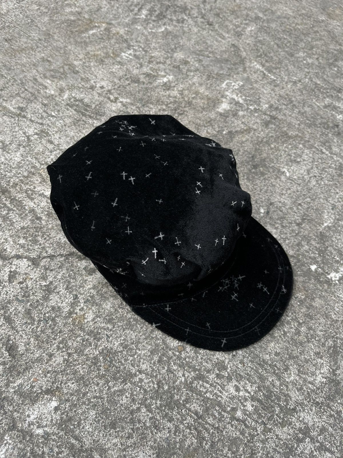 Japanese Brand × Undercover Undercover AW02 Velour Cross Pattern Hat Size ONE SIZE - 4 Thumbnail