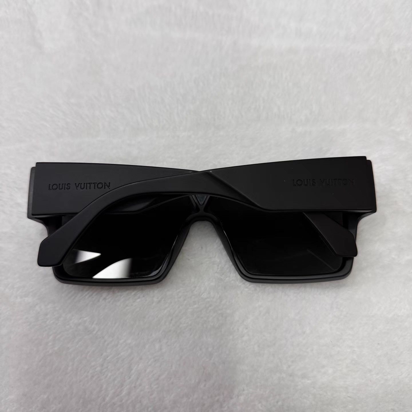 Louis Vuitton LV Black Monogram Square Frame Glasses Q10 Size ONE SIZE - 2 Thumbnail