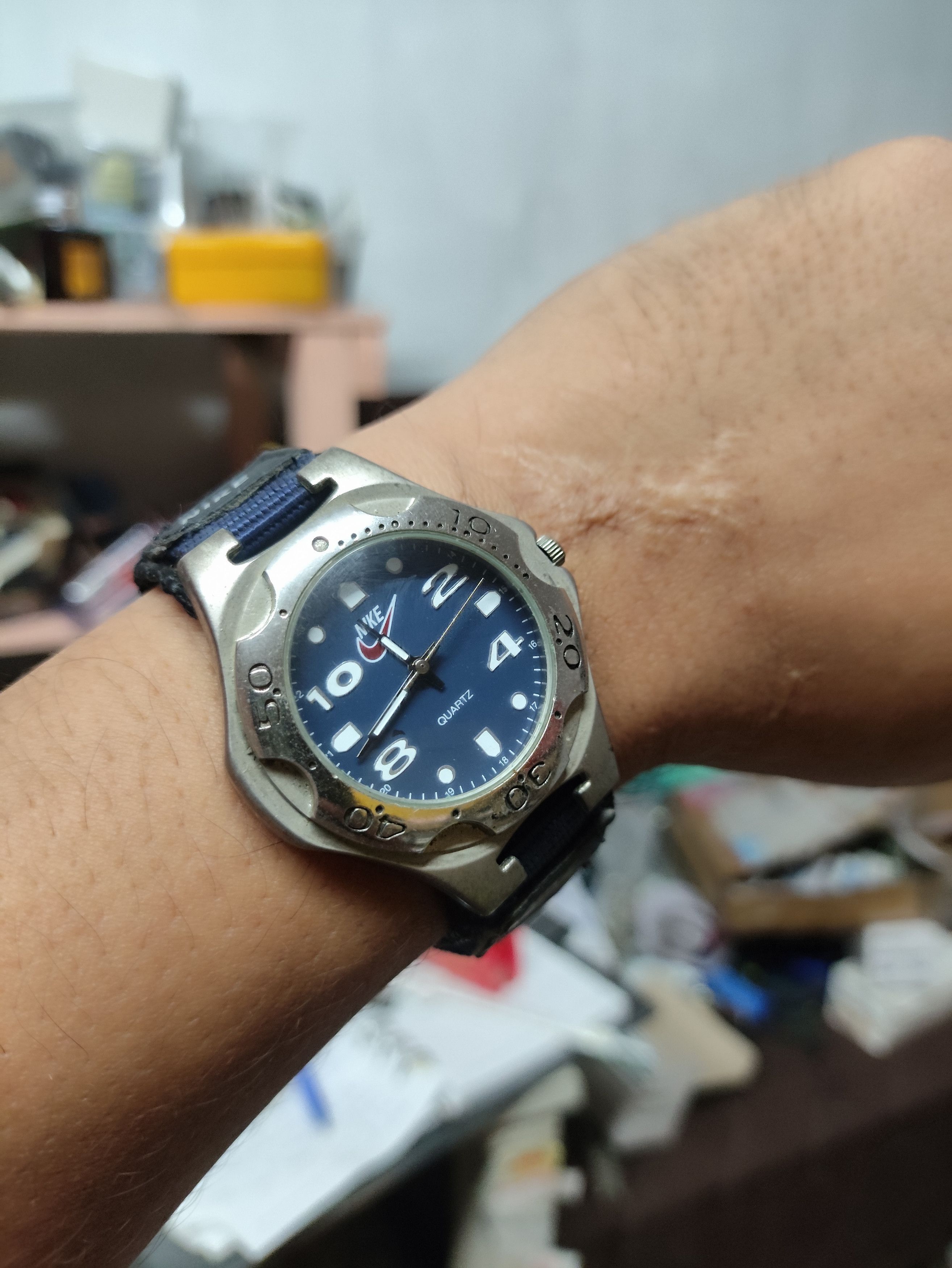 Nike Retro Nike 90's Watch JAPAN ENGINE QUARTZ Size ONE SIZE - 3 Thumbnail