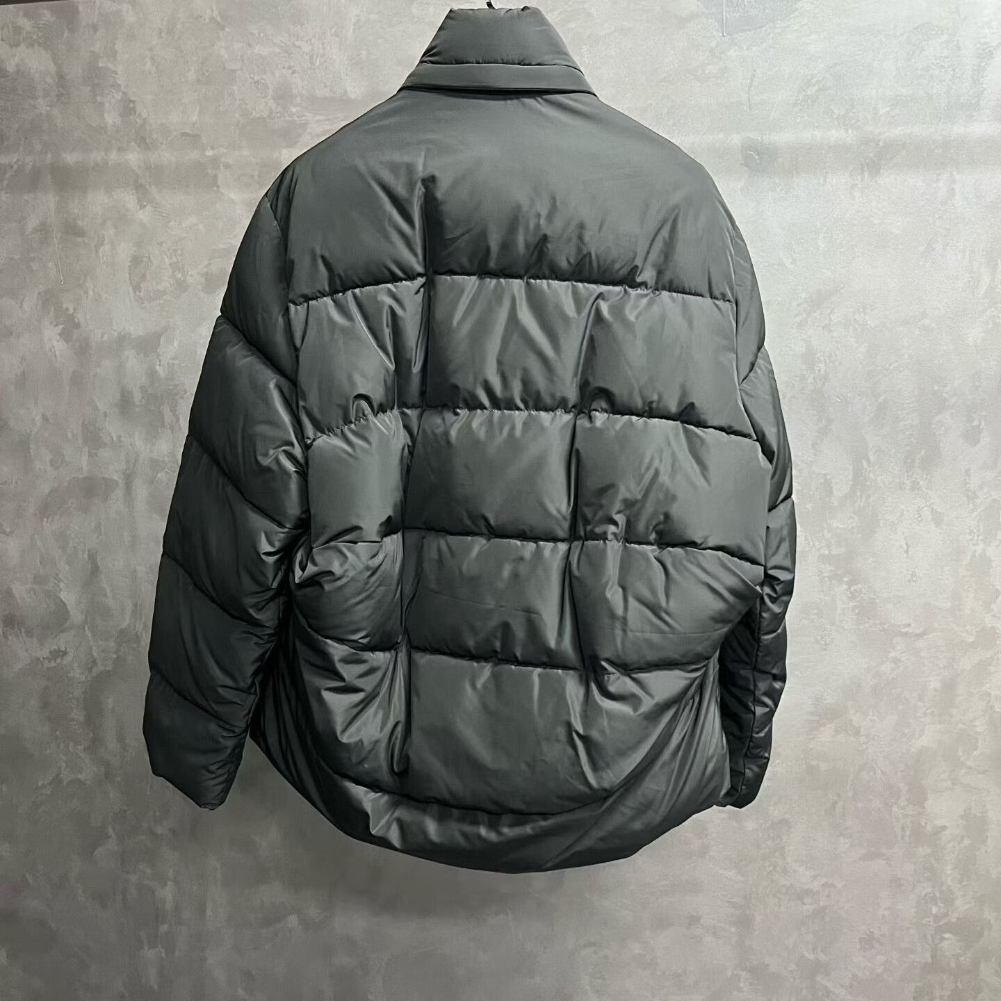 Balenciaga balenciaga gray logo high-performance jacket Size US S / EU 44-46 / 1 - 5 Thumbnail