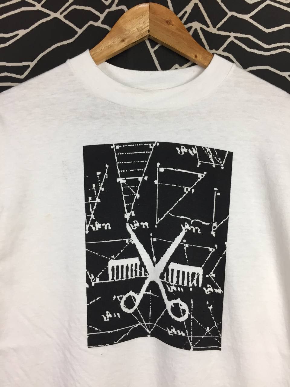 Vintage Vtg 80s 90s Theory of Haircuts Made In Usa Long Sleeve Tee Size US M / EU 48-50 / 2 - 3 Thumbnail