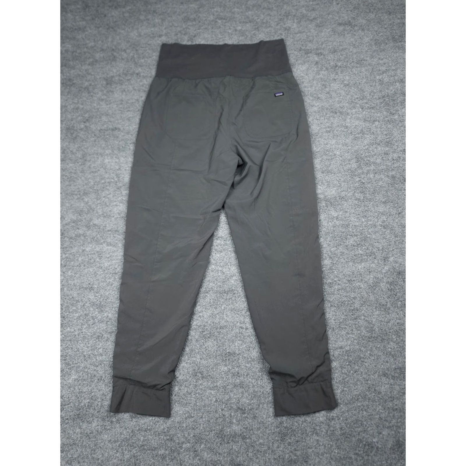 Patagonia Patagonia Pants Women's Medium Gray Lightweight Stretch Jogger Pockets Logo Inseam 27 Tapered Regular Band? Size 32" / US 10 / IT 46 - 2 Thumbnail