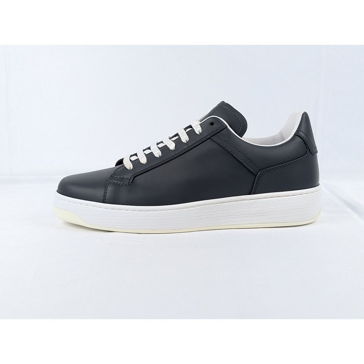 Bottega Veneta o1rshd1 Bolt Calf Low Top Sneakers in Ardoise Size US 9.5 / EU 42-43 - 1 Thumbnail