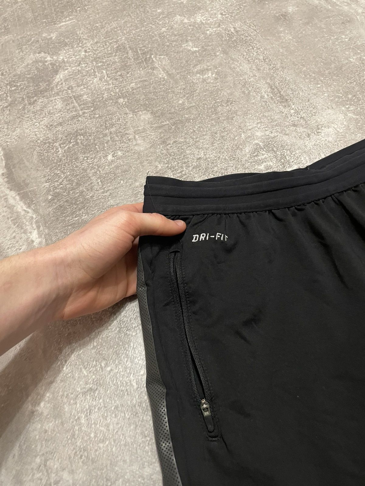 Nike Vintage Nike Dri- Fit Swoosh Logo Black Pants Size L Size US 34 / EU 50 - 7 Thumbnail
