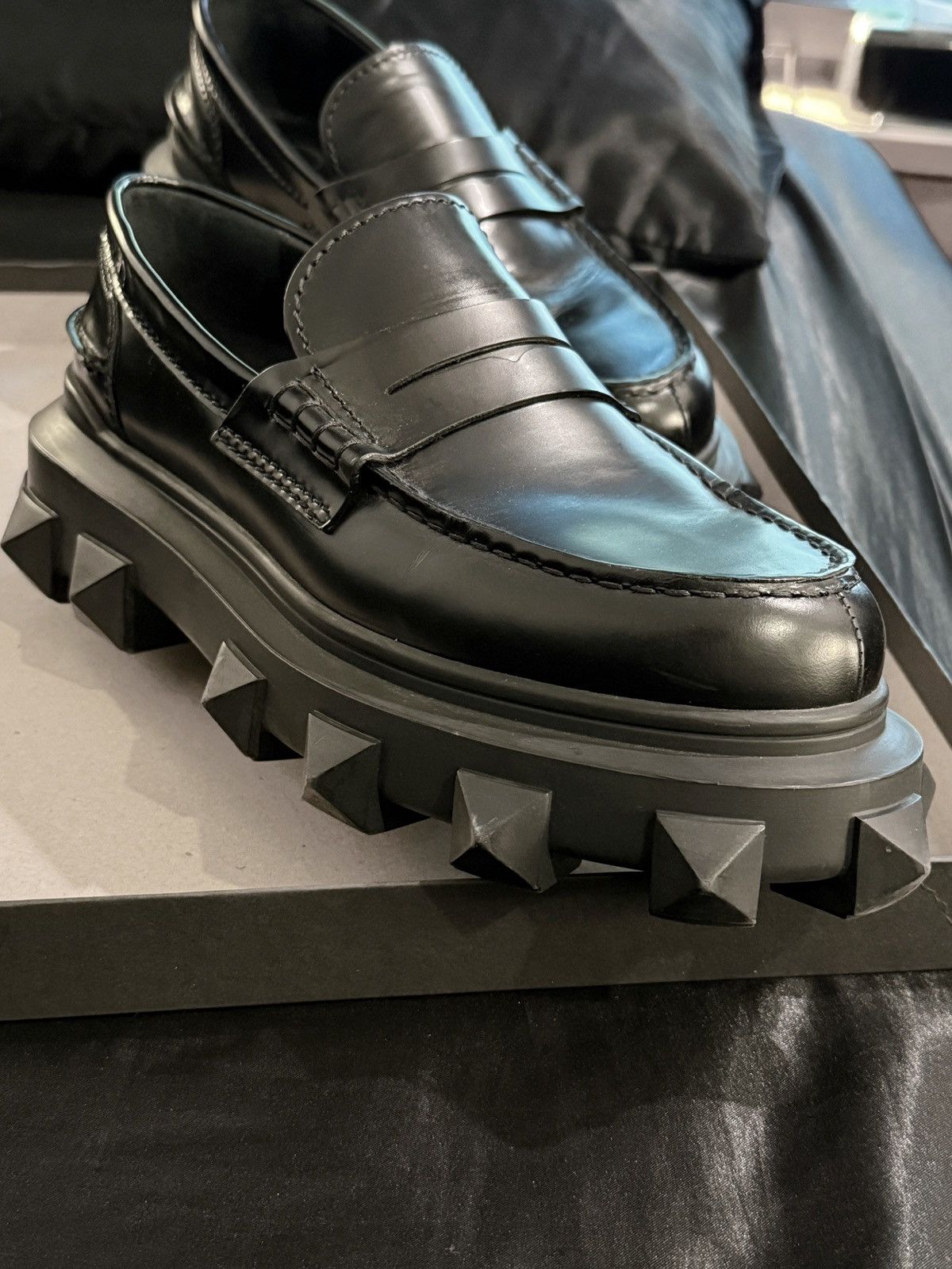 Valentino Valentino Calf Leather Loafer Size US 9 / EU 42 - 7 Thumbnail