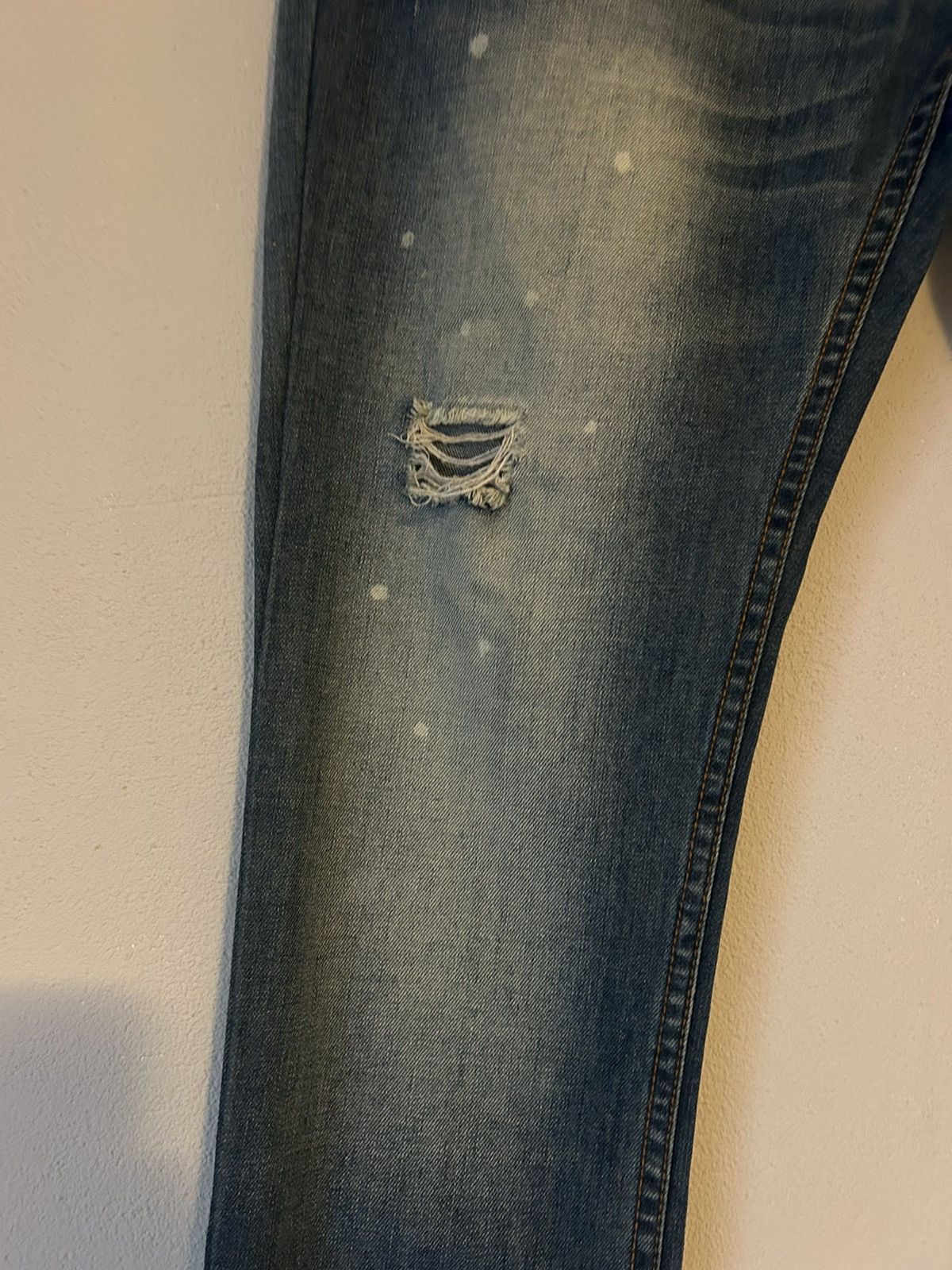 Dolce & Gabbana D&G Men’s Distressed Denim Jeans, Size 36 Size US 36 / EU 52 - 3 Thumbnail