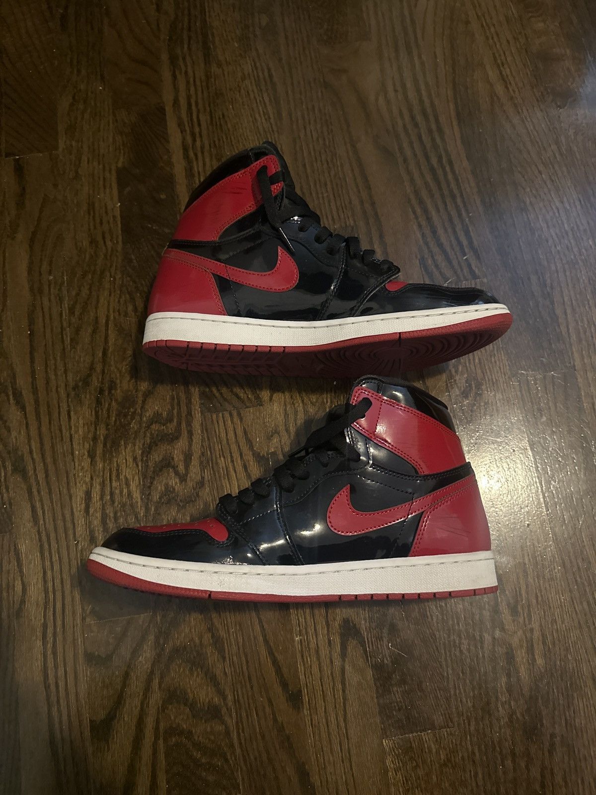 Jordan Brand Air Jordan 1 High OG “Patient Bred” Size US 10.5 / EU 43-44 - 4 Thumbnail