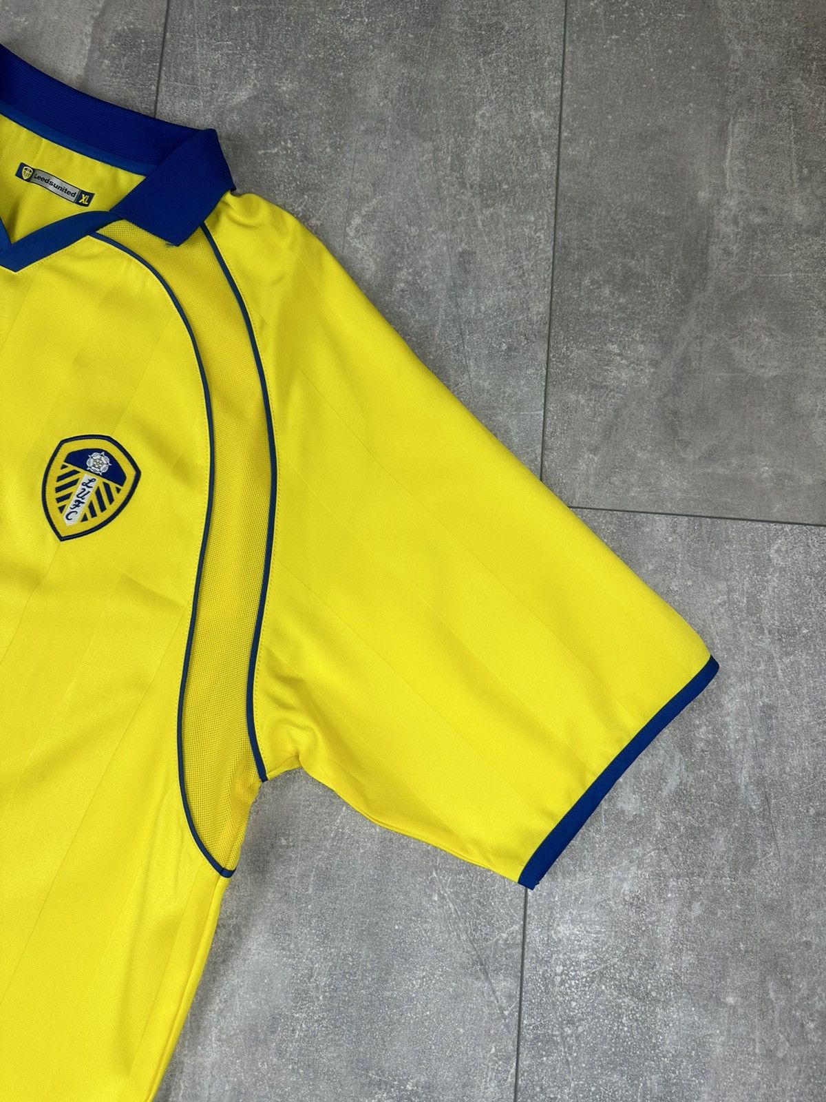 Other Admiral Leeds United 2006/07 Away Soccer Football Jersey Size US XL / EU 56 / 4 - 9 Thumbnail