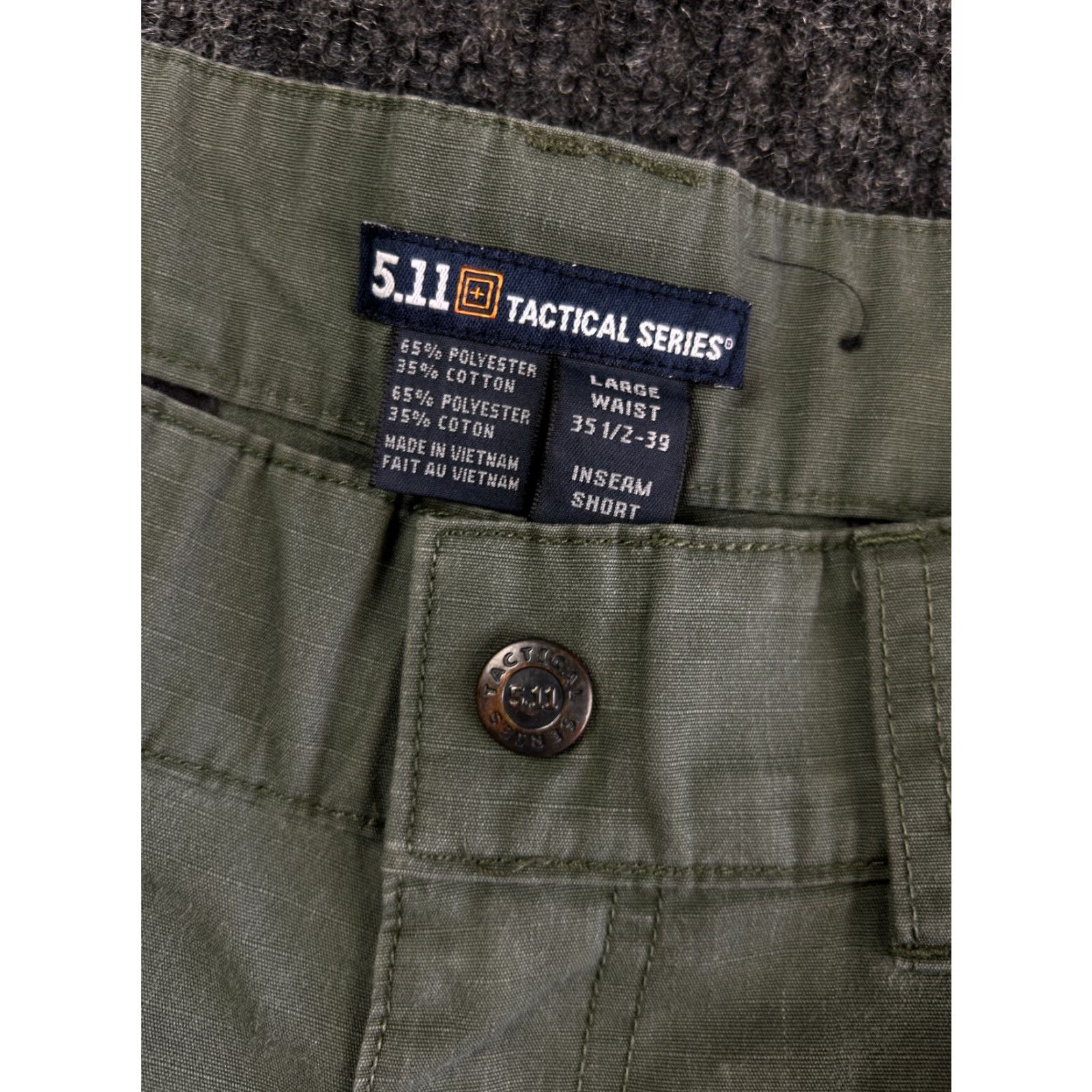 Vintage VINTAGE 5.11 Tactical Pants Green 511 Cargo Regular Mens L 36 Inseam 29 Short Ripstop Cargo Pocket Workwear Outdoors Size US 33 - 3 Thumbnail