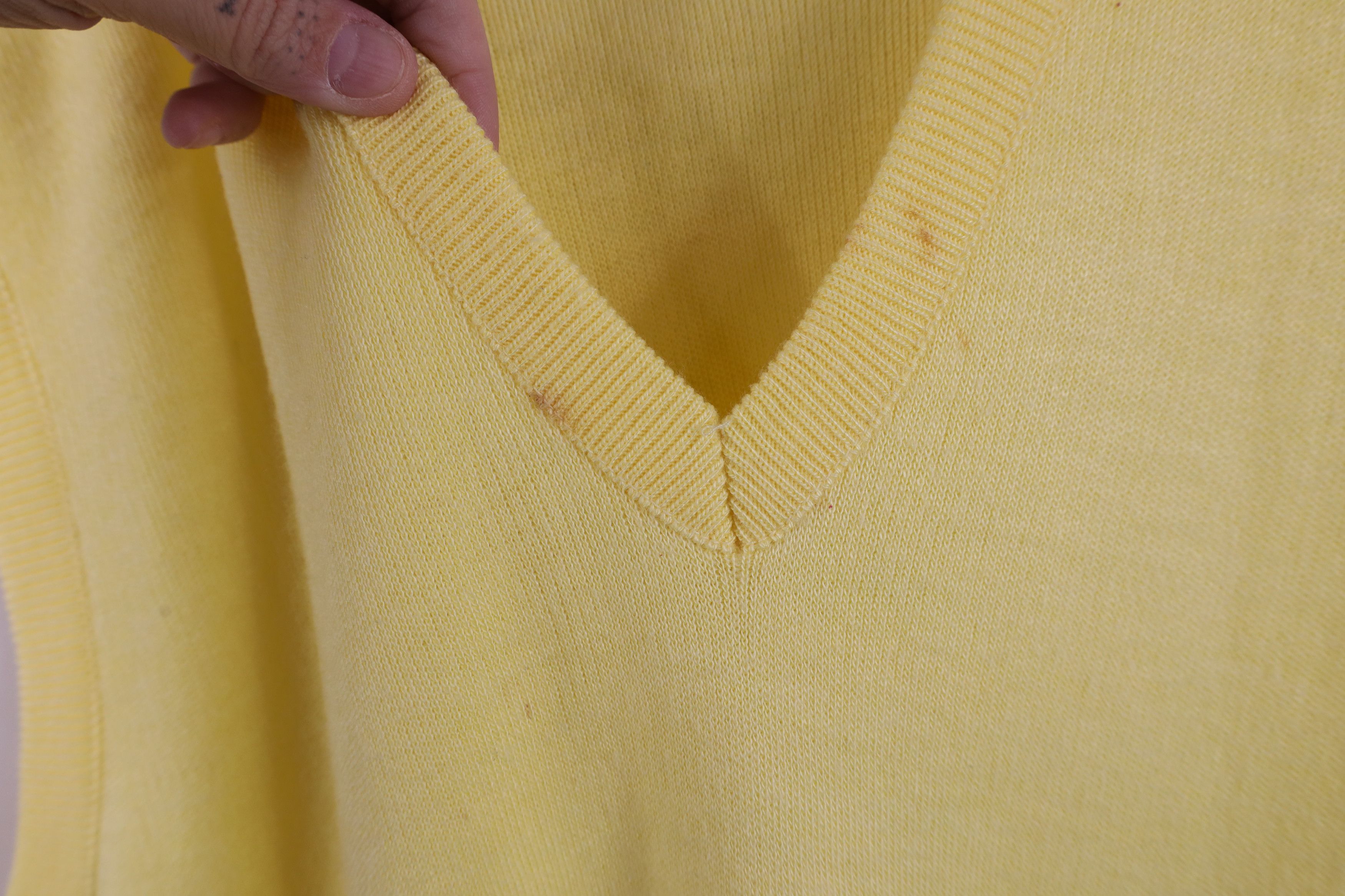 Vintage Vintage 70s Streetwear Blank Soft Knit Sweater Vest USA Size US XL / EU 56 / 4 - 5 Thumbnail